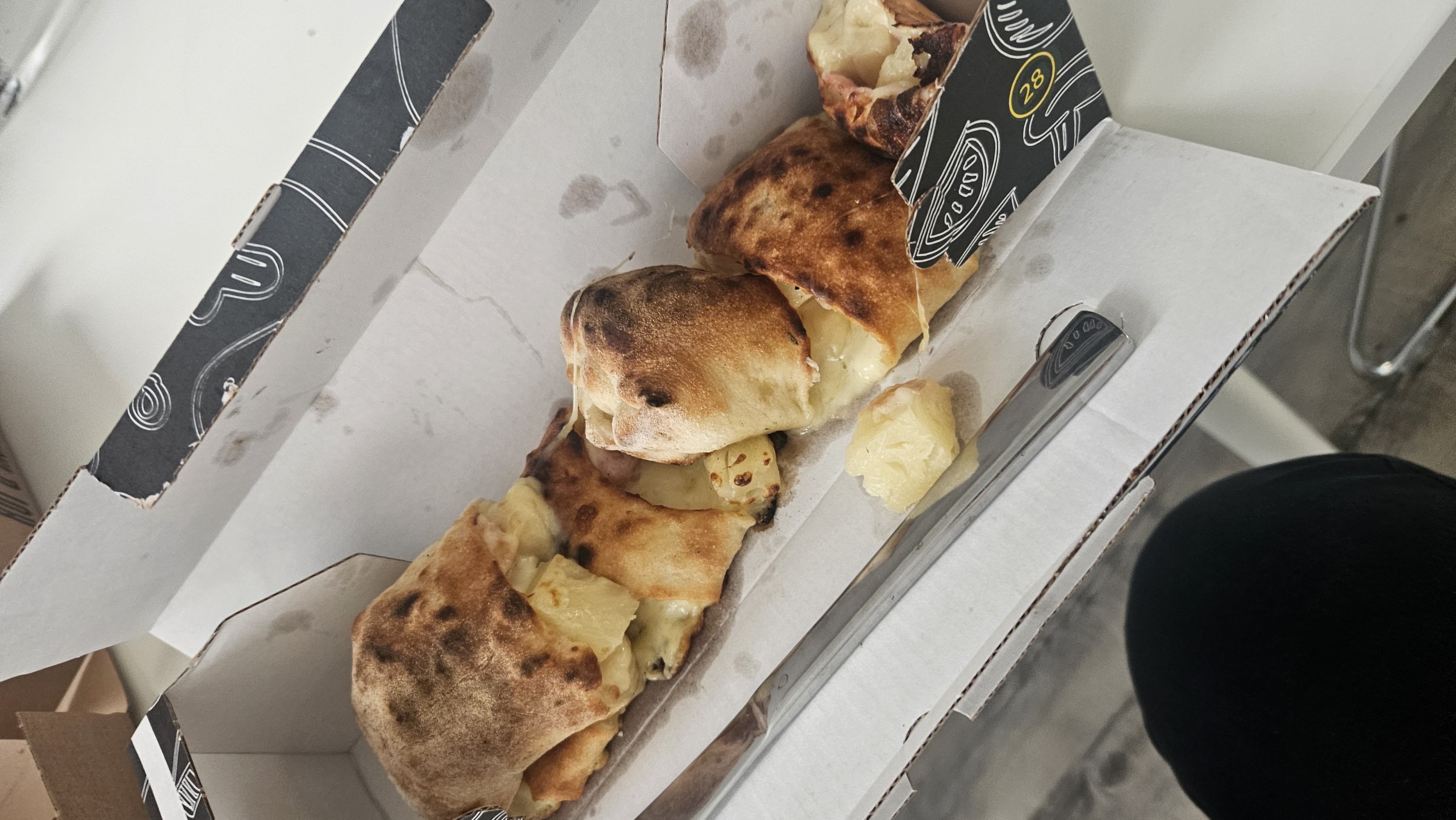 Gevulde pizza broodrol