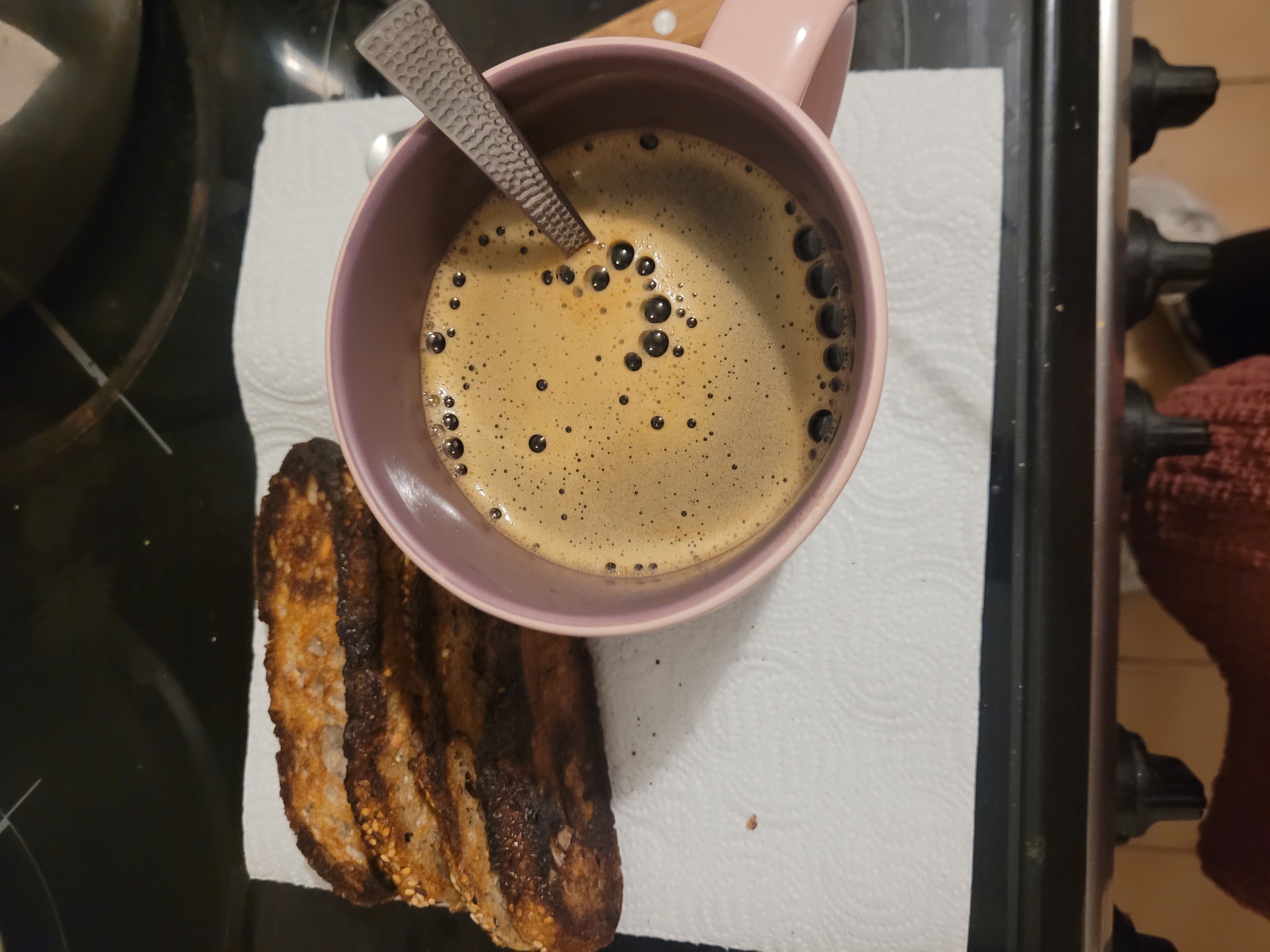 Café et pain grillé