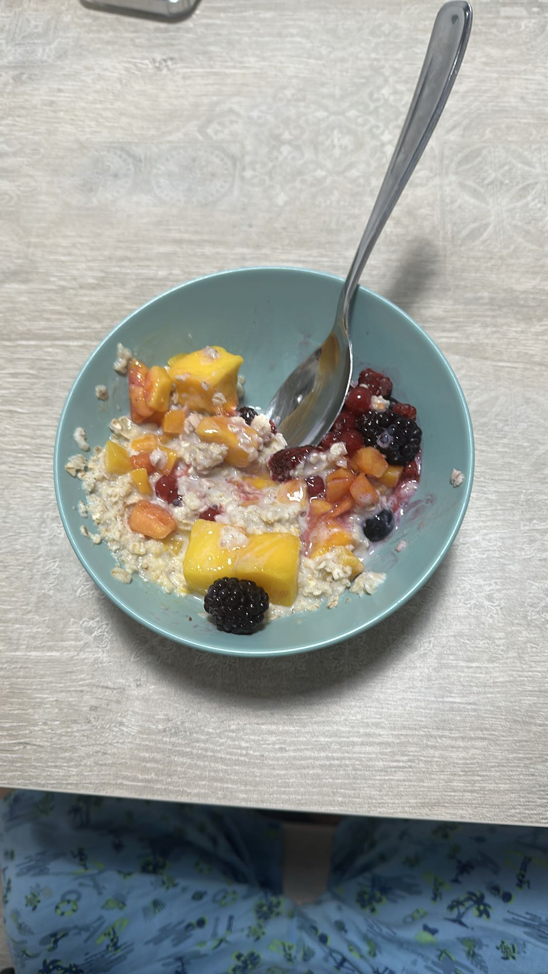 Avena con frutas mixtas