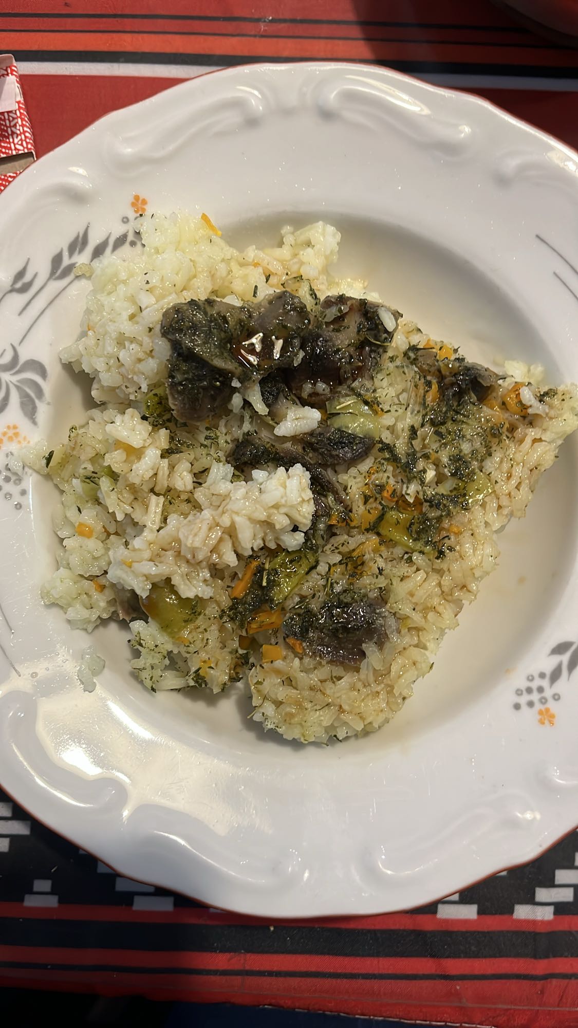 Ориз с гъби и зеленчуци