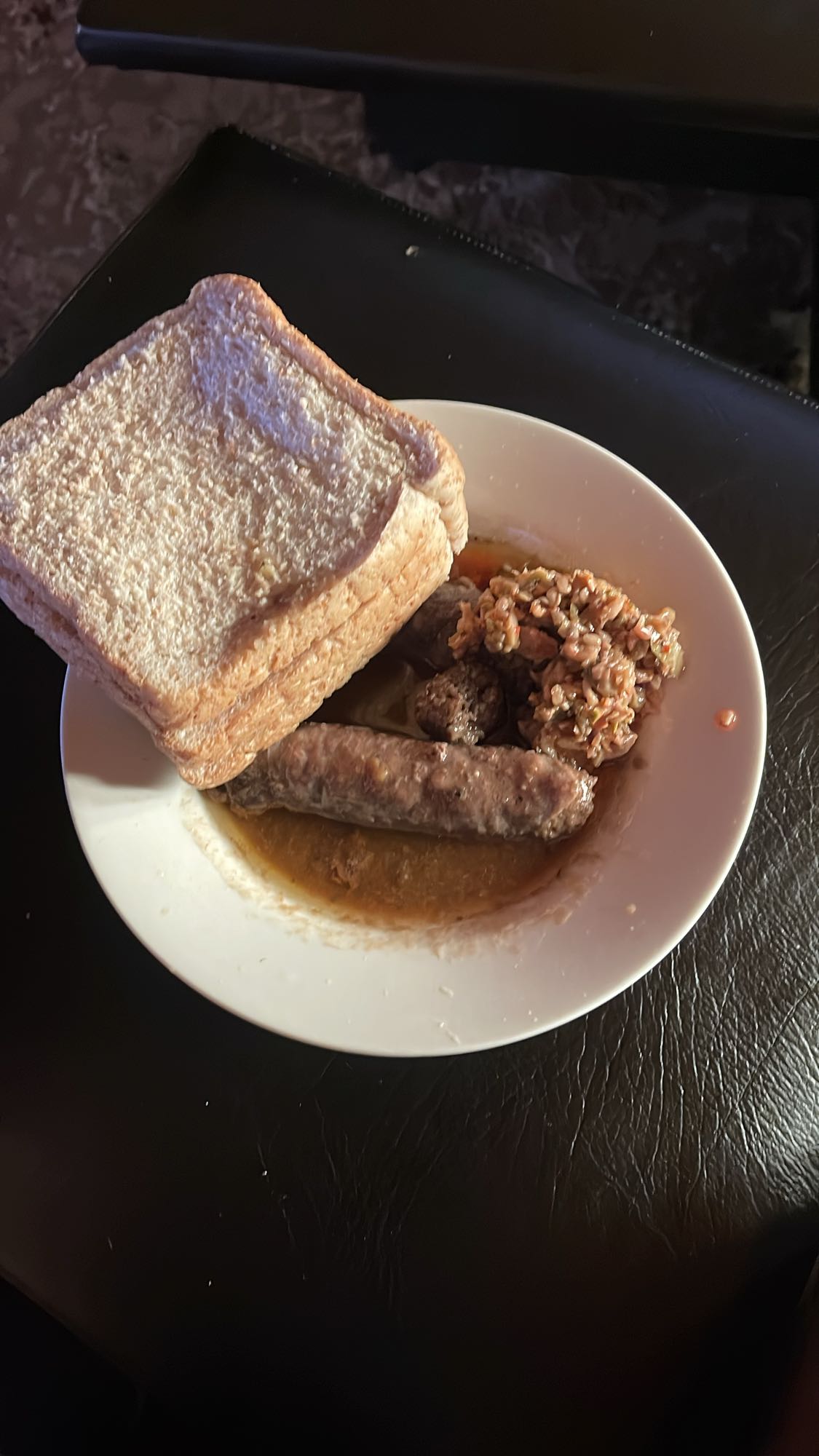 Sausage with bread