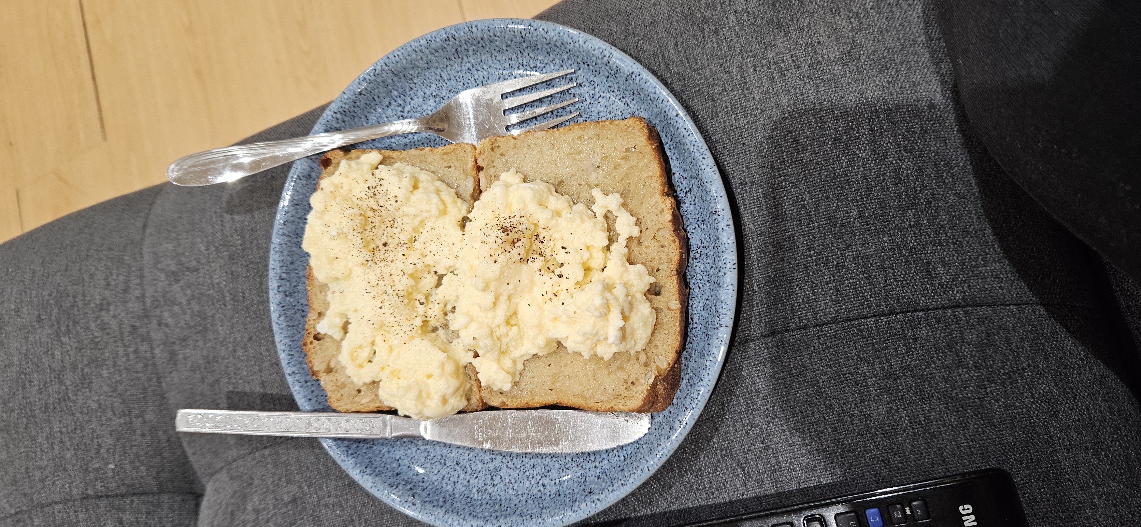Scrambled Egg Toast