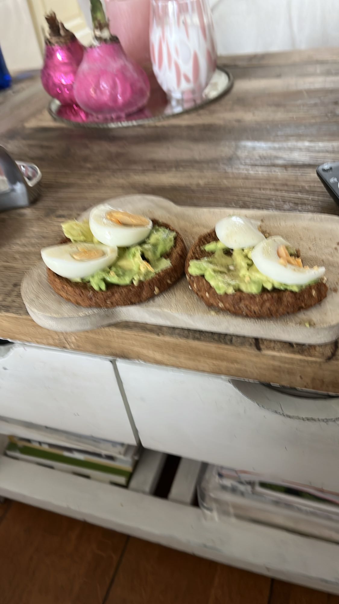Avocado ei toast