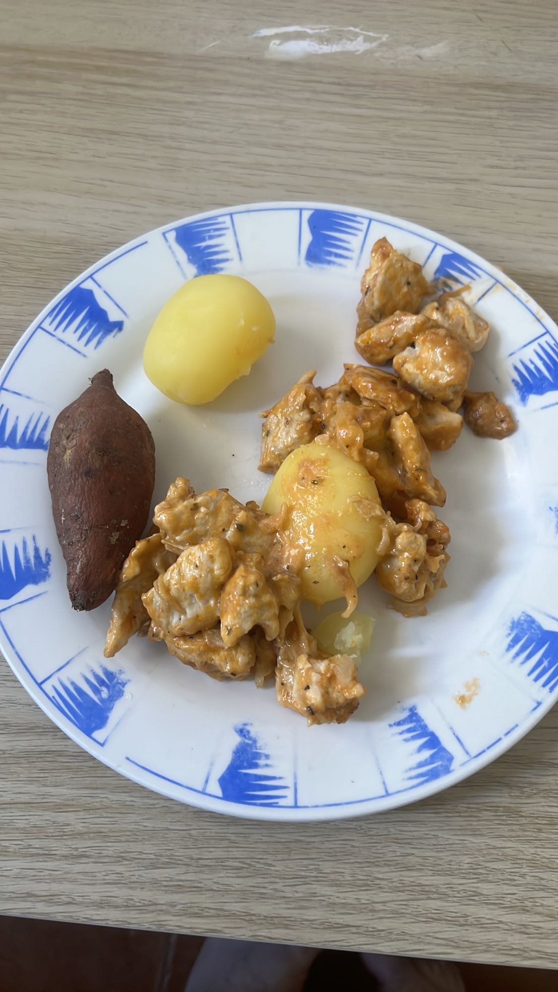 Pollo con papas y batata