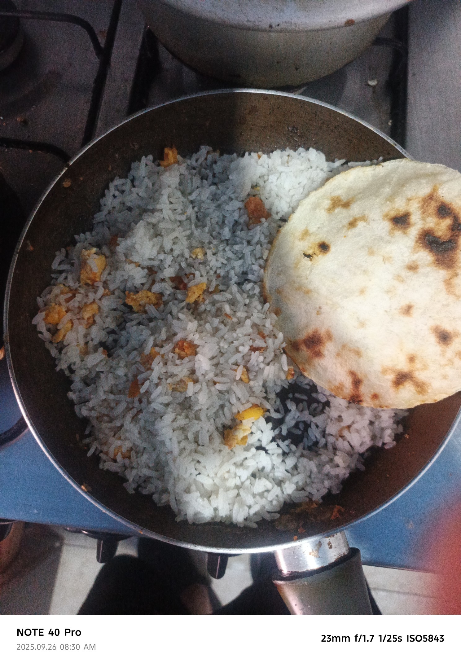 arroz con huevo y tortilla