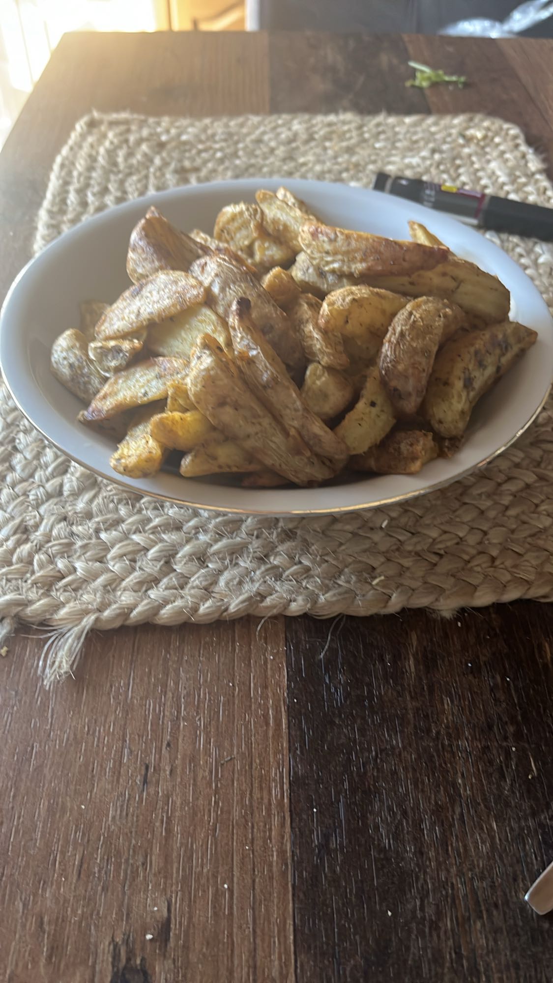 Gebratene Kartoffelspalten