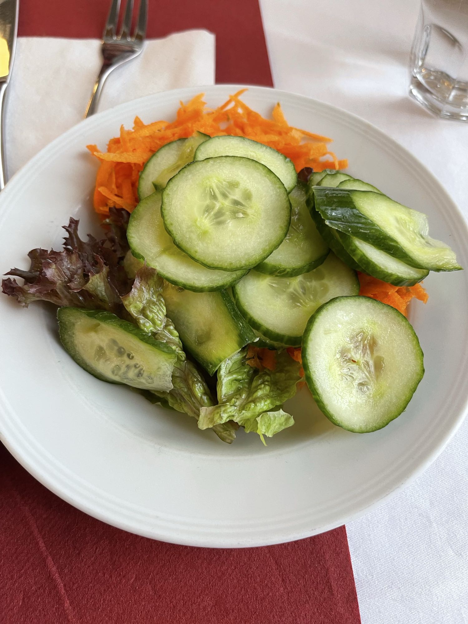 Einfache Gemüsesalat