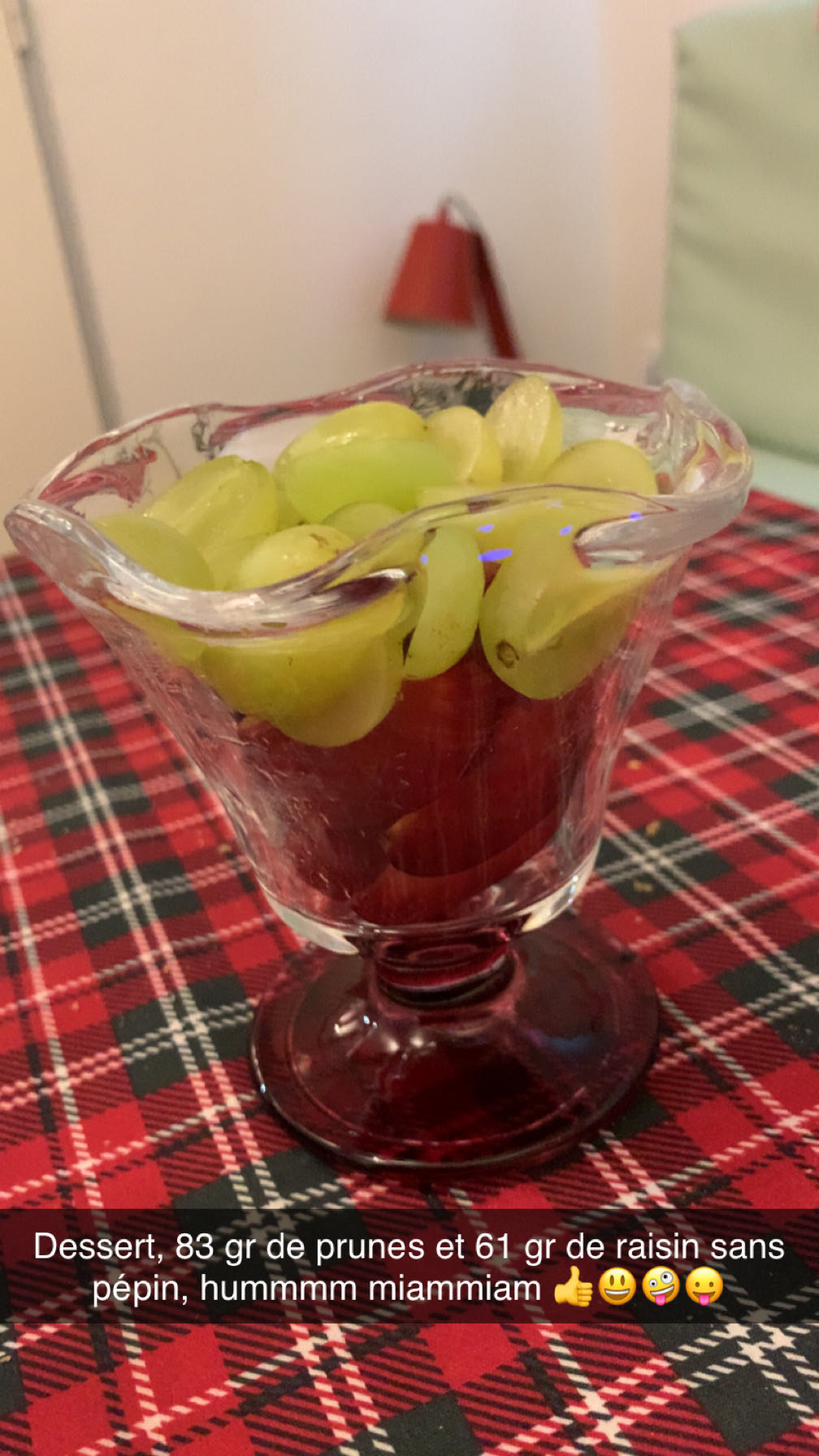 Salade de fruits prunes raisins