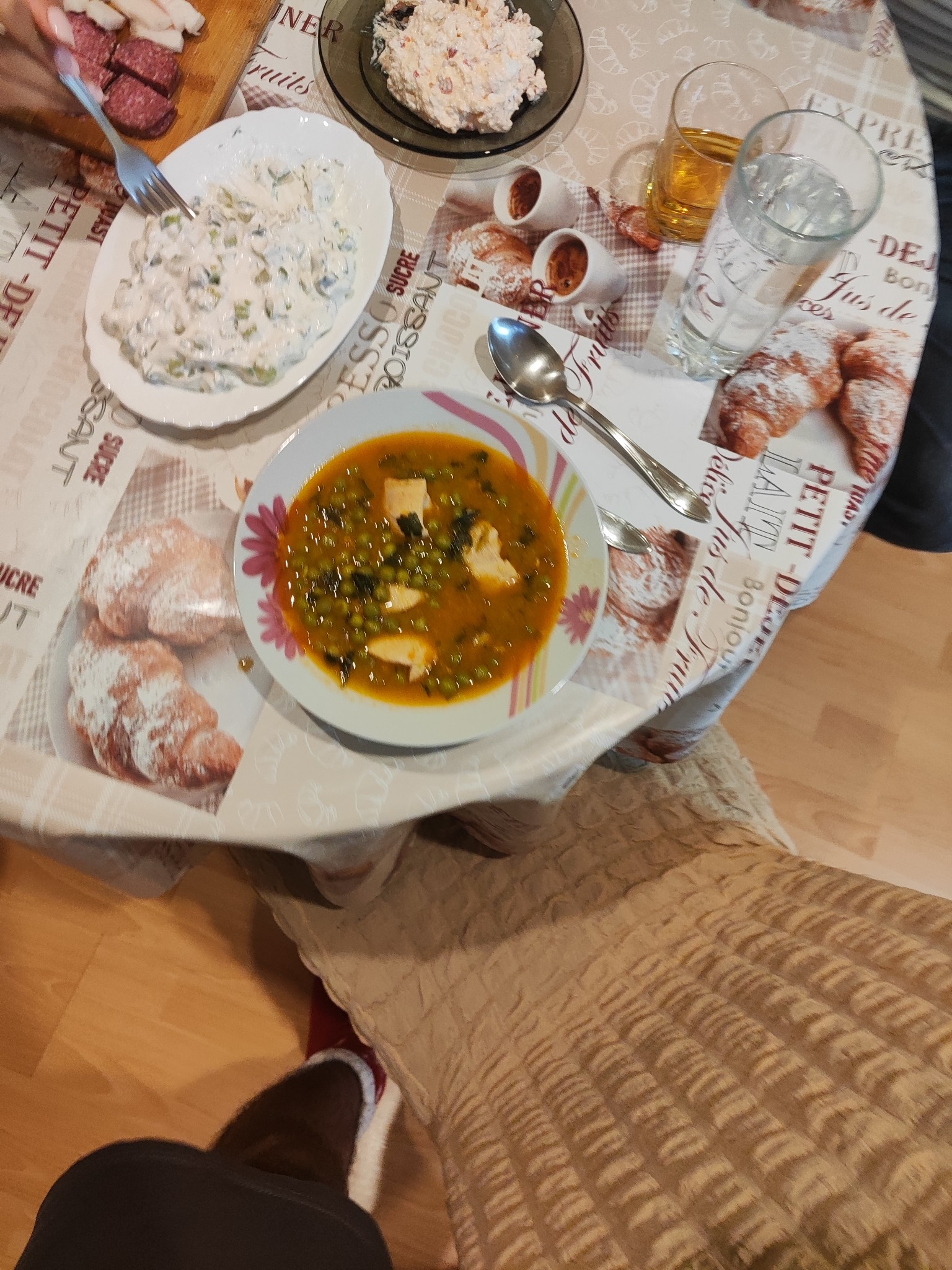 Soup, salad, cold cuts