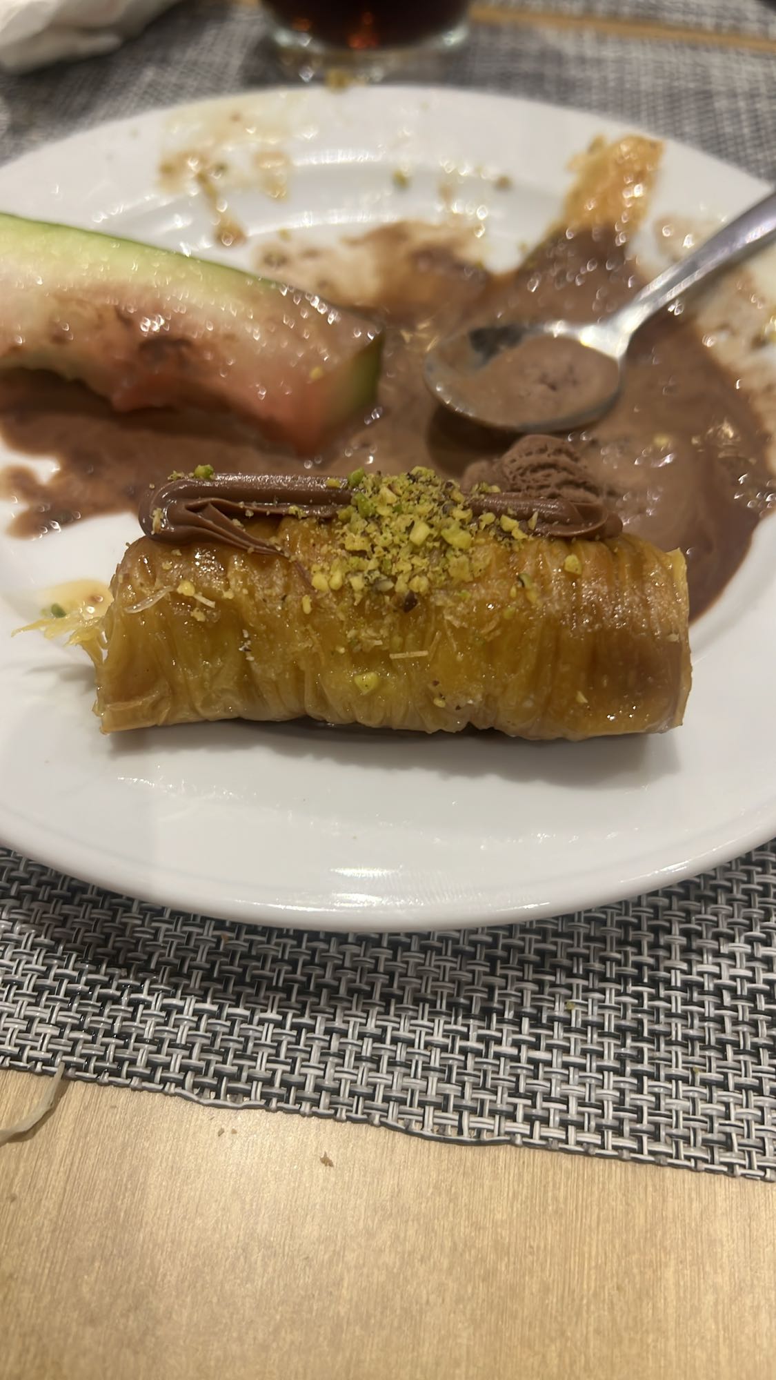 Tatlı ve karpuz tabağı