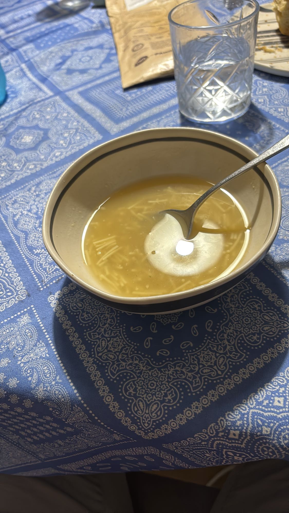 sopa de fideos