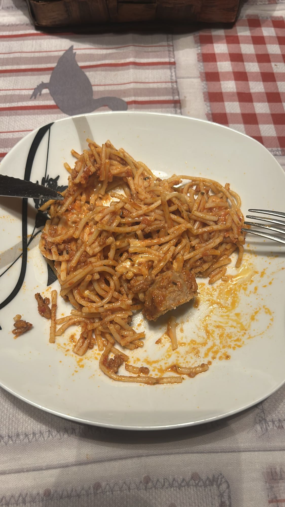 Spaghetti mit Fleischbällchen