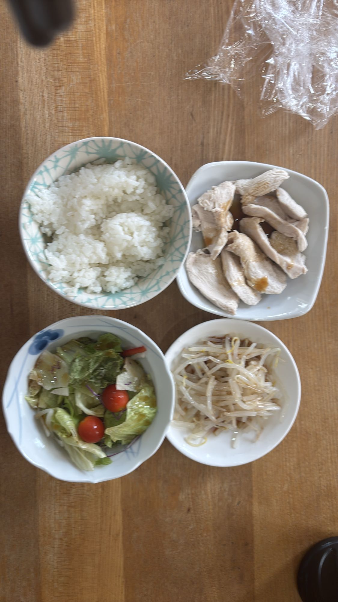 鶏肉とご飯の定食