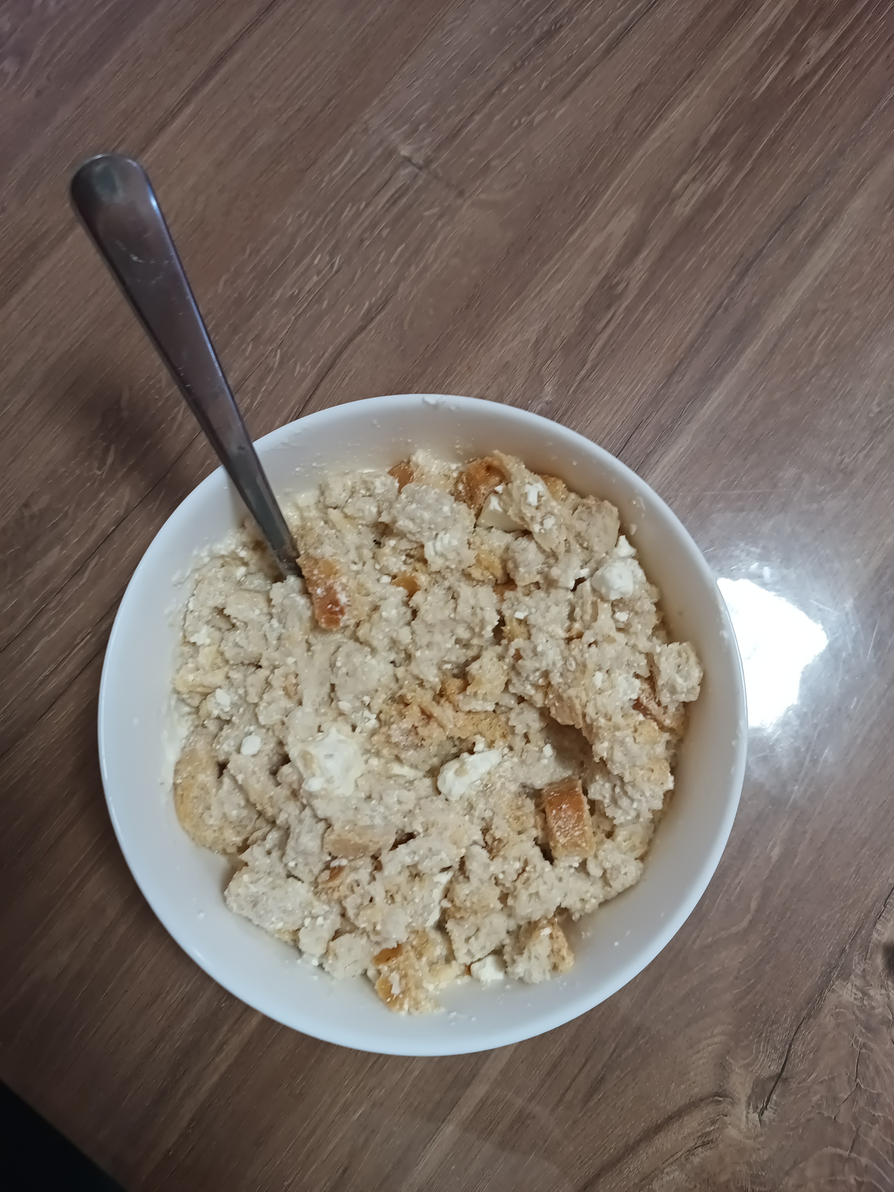 Bread and cheese bowl
