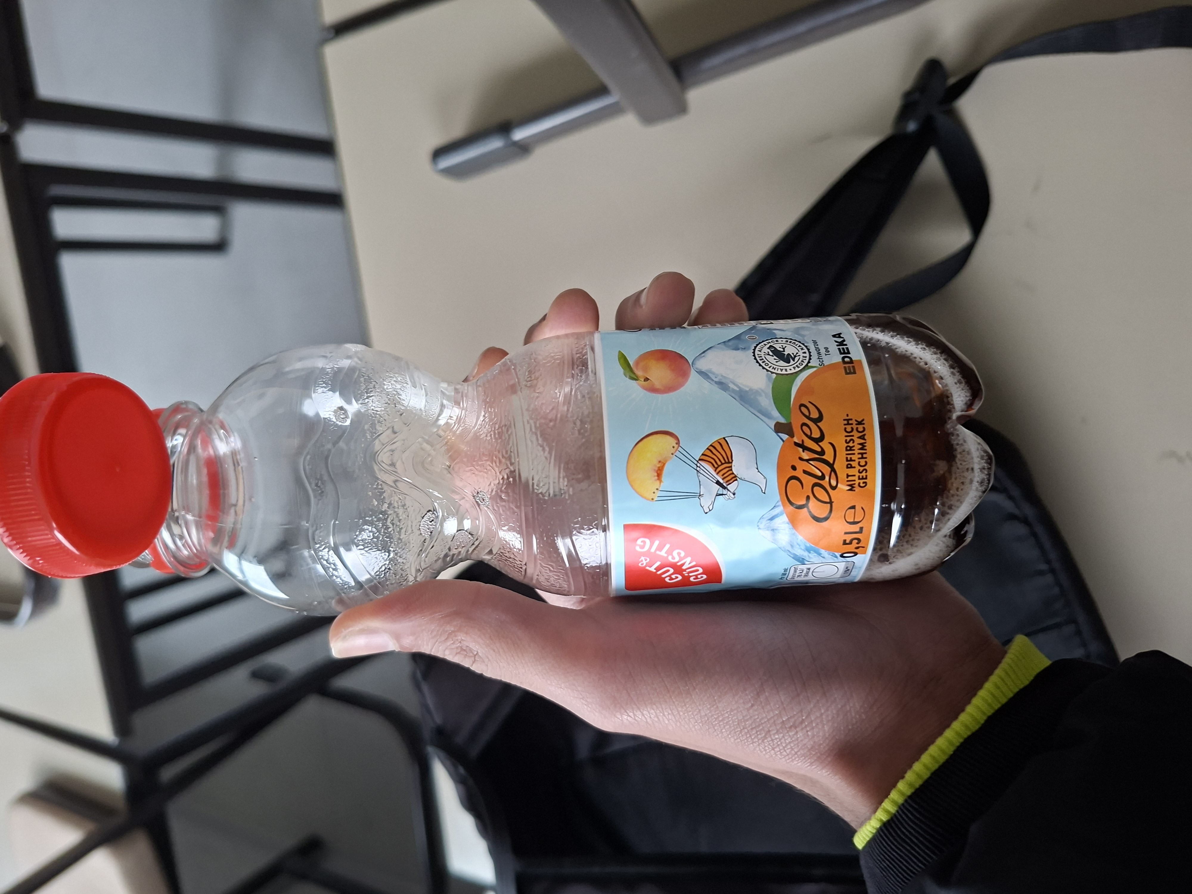 Pfirsich Eistee Getränk