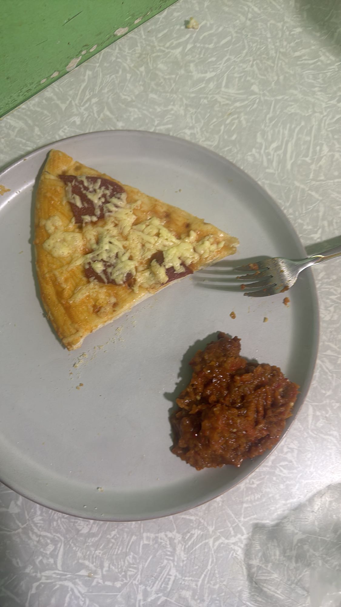 պիցցա և մսով խյուս