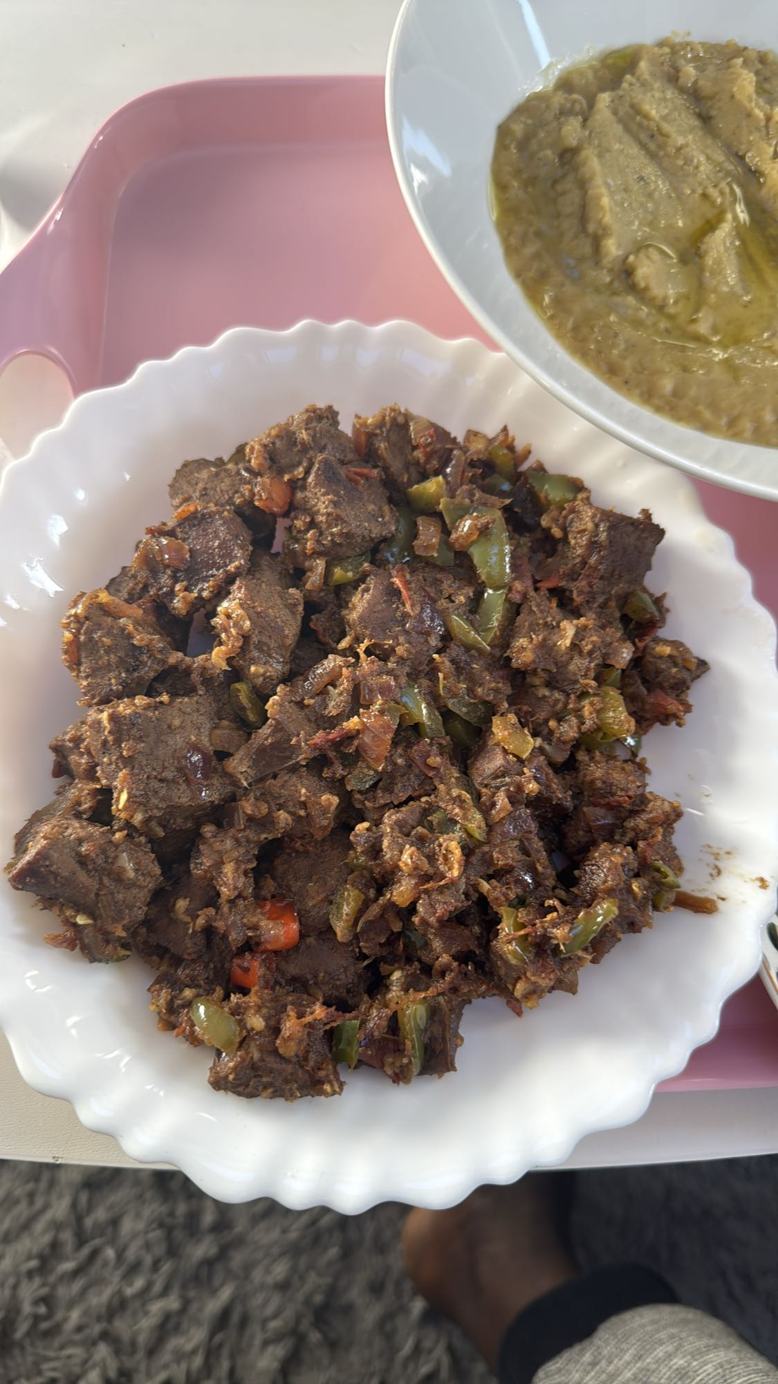 Levergryte med grønnsaker og linsepuré