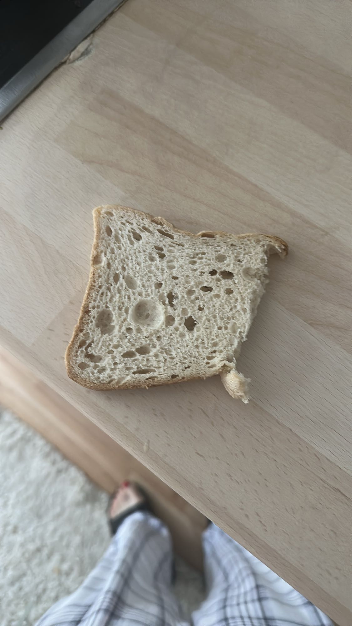 Bir dilim beyaz ekmek