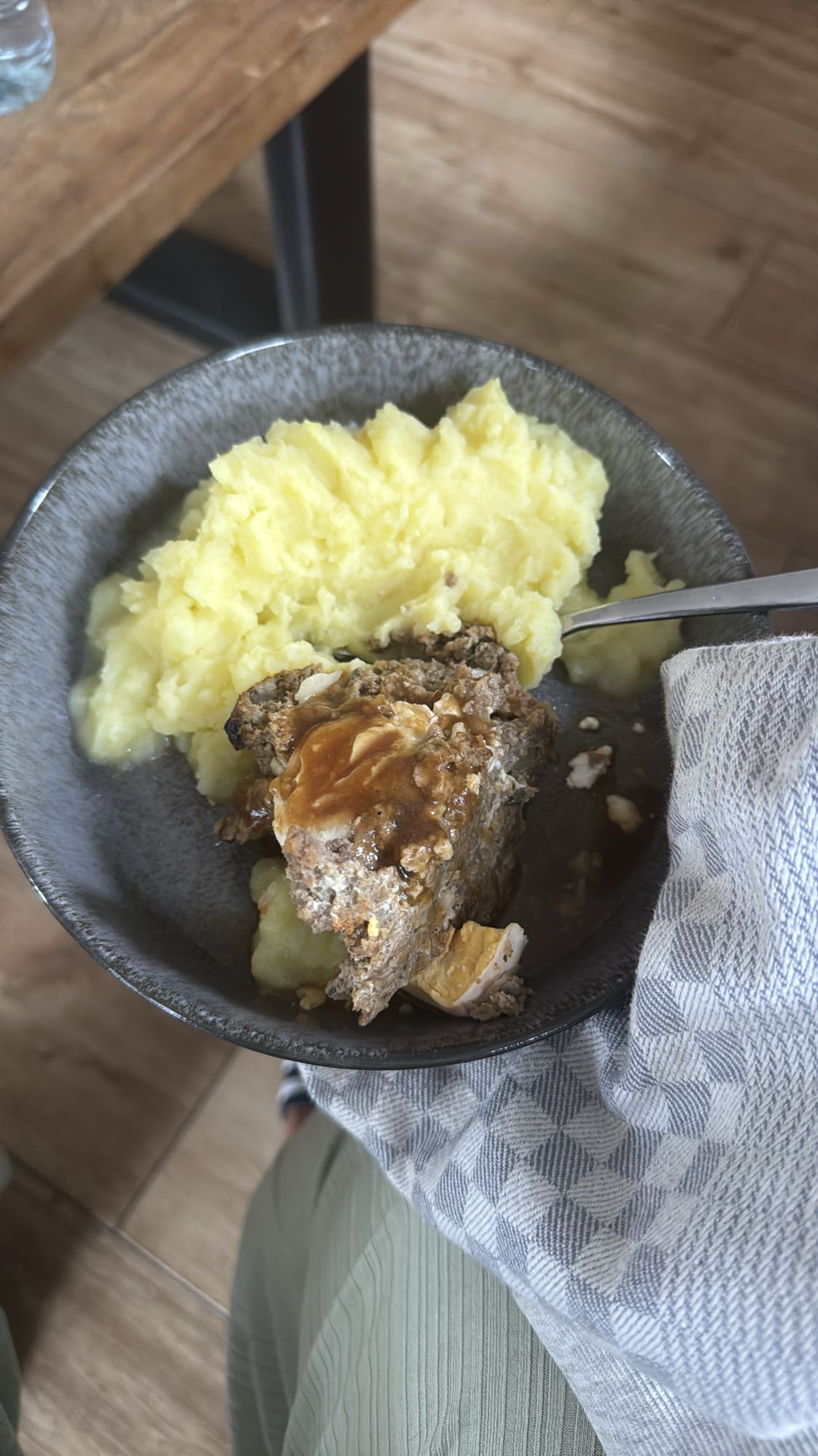 Hackbraten mit Kartoffelpüree