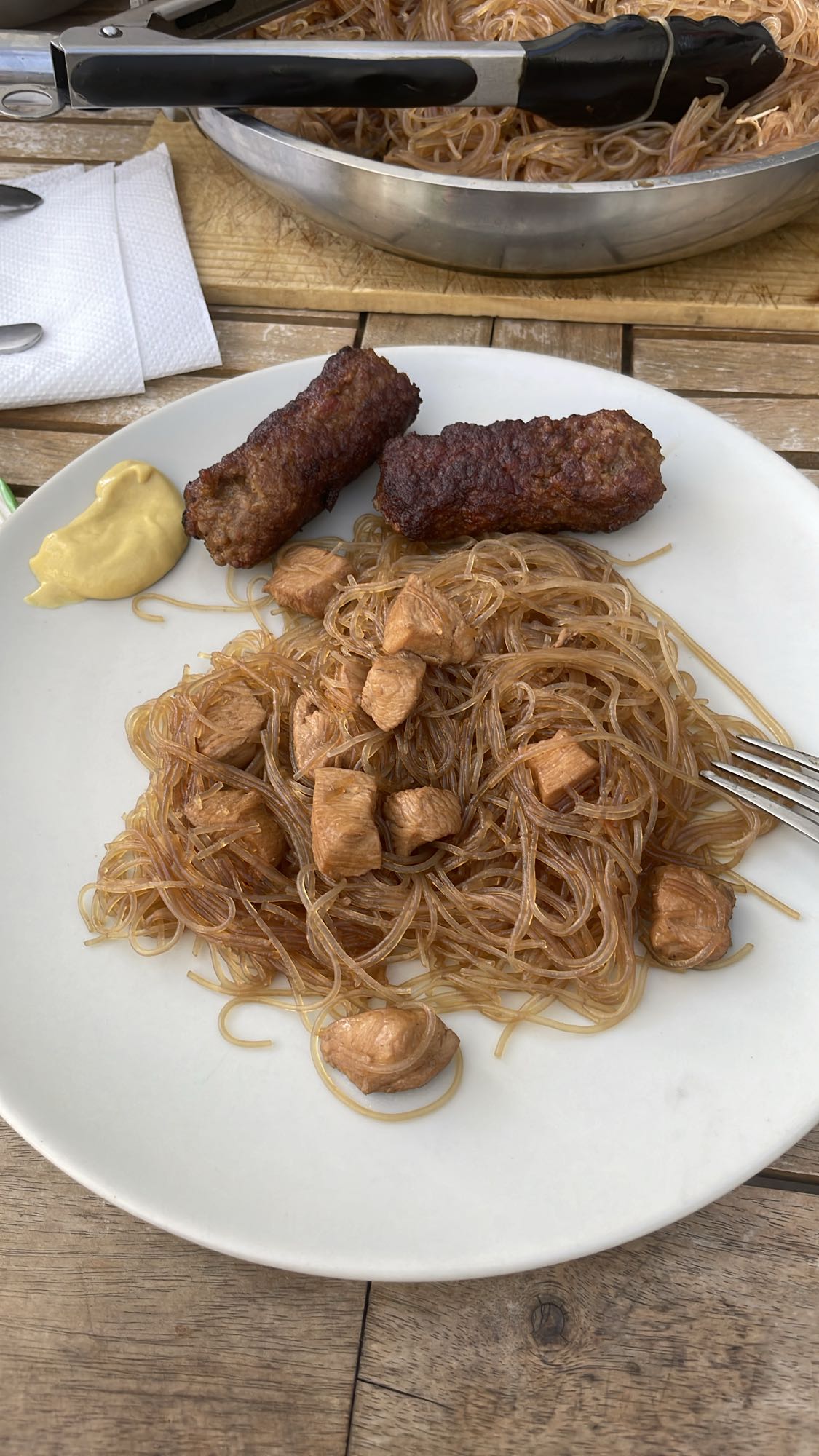 Paste de orez cu carne și mici