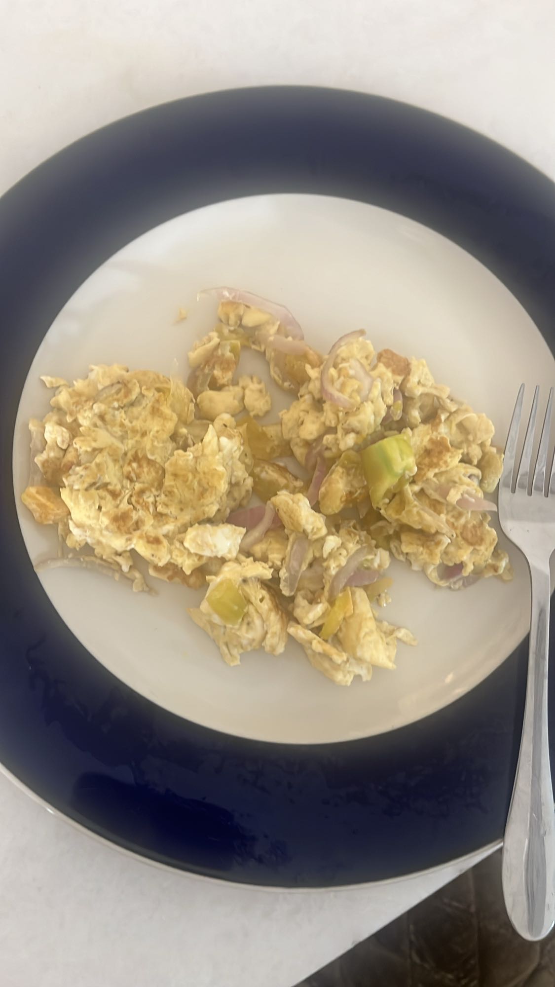 revuelto de huevo y verduras