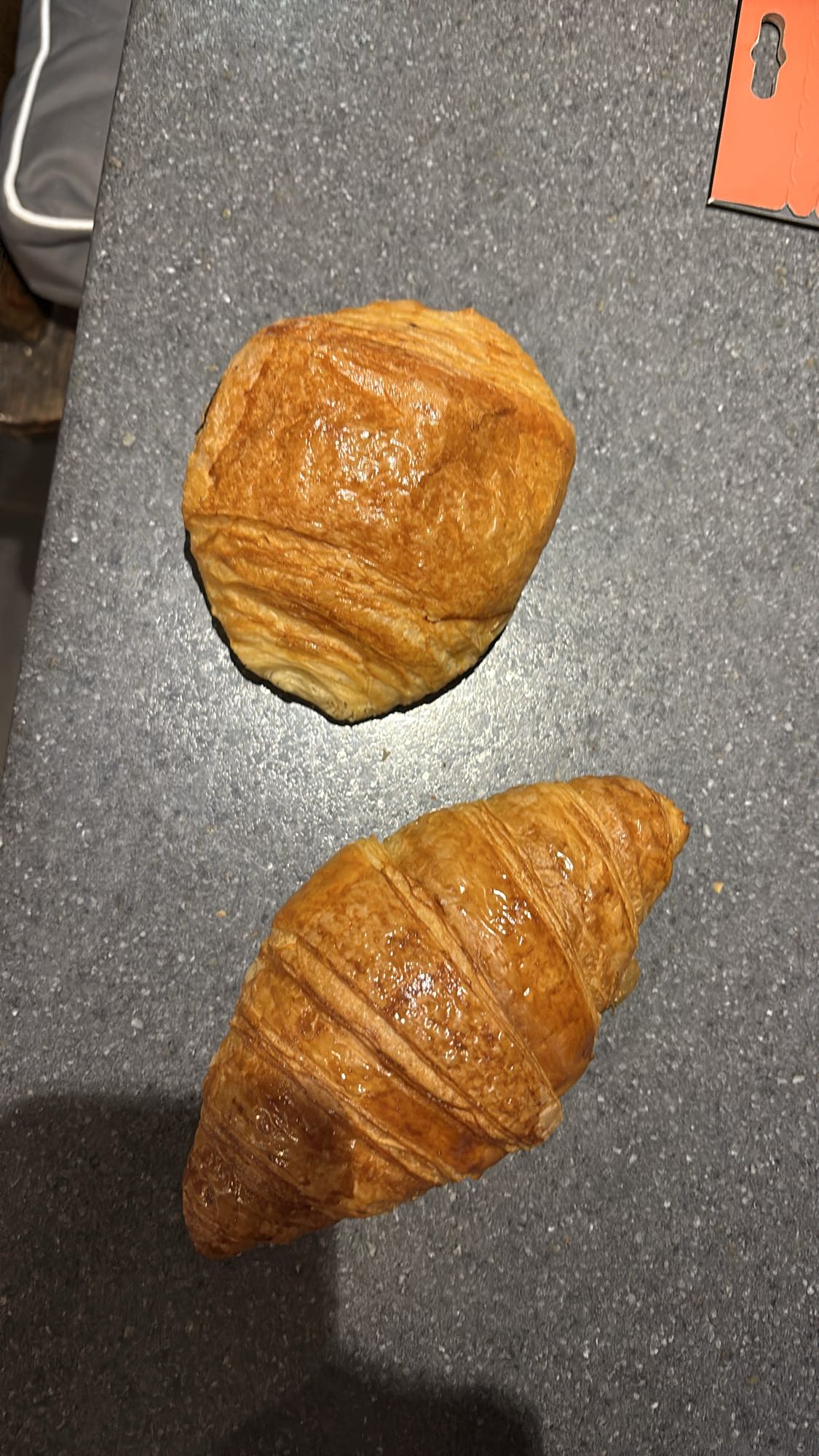 Croissant et pain au chocolat