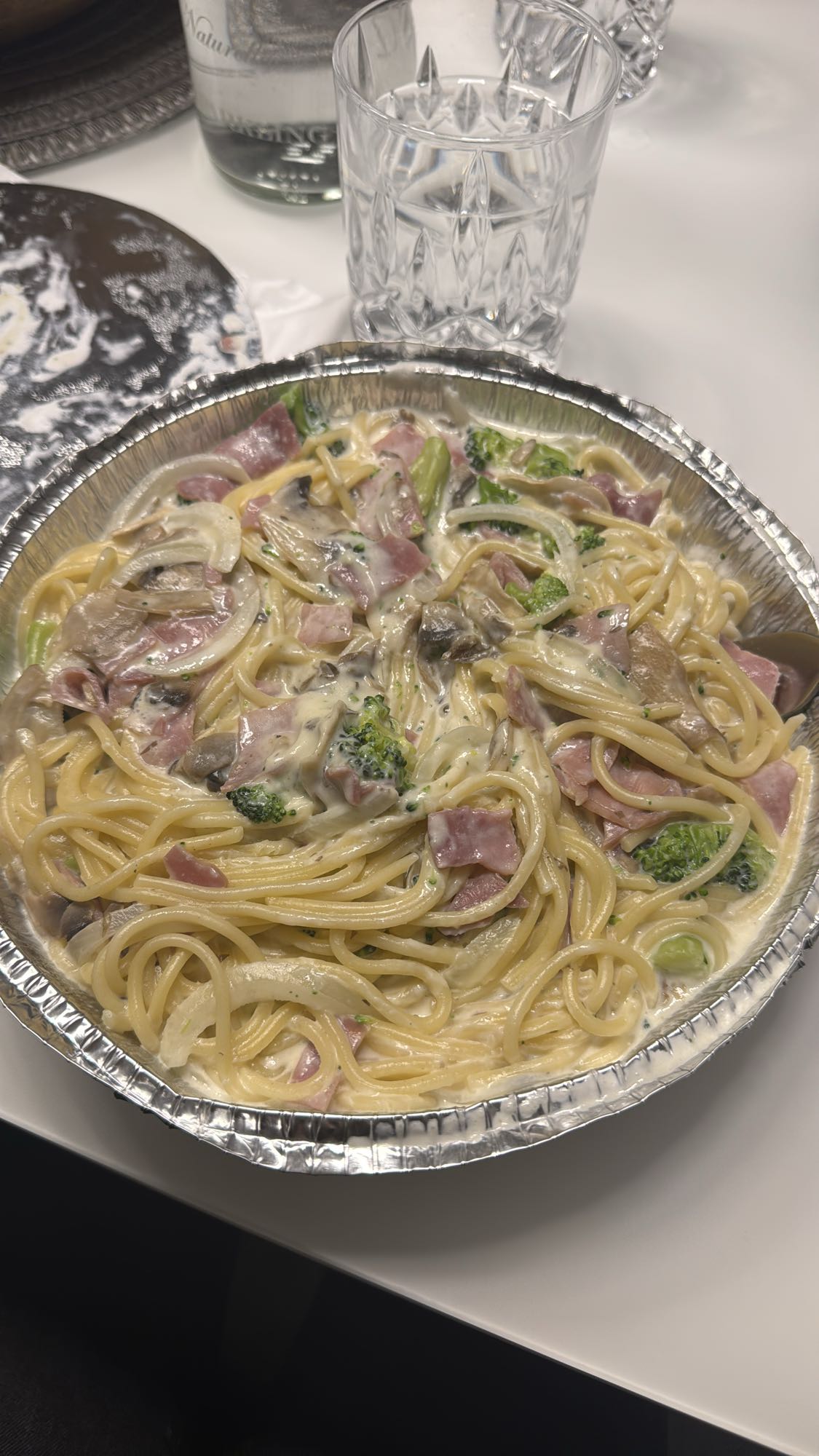 Spaghetti mit Schinkenrahm