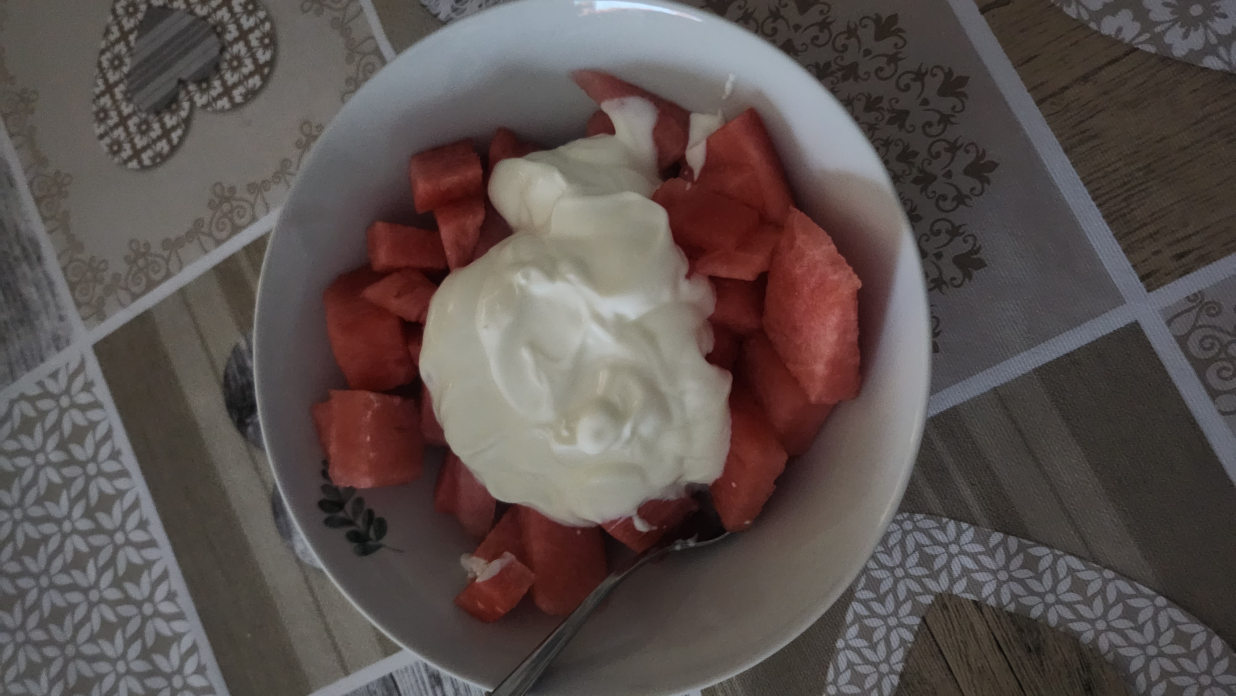 Sandía con yogur
