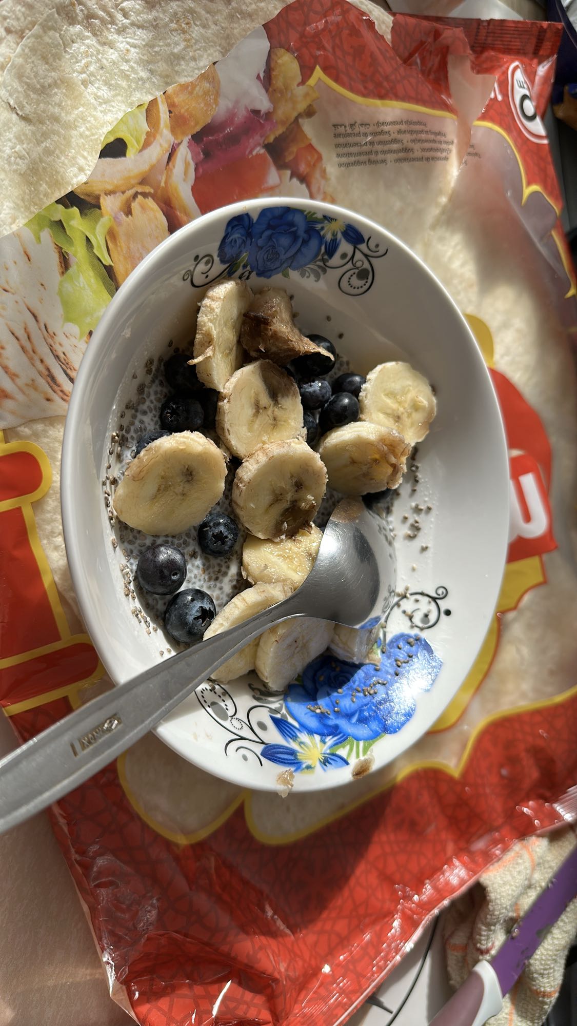 Budincă chia cu fructe