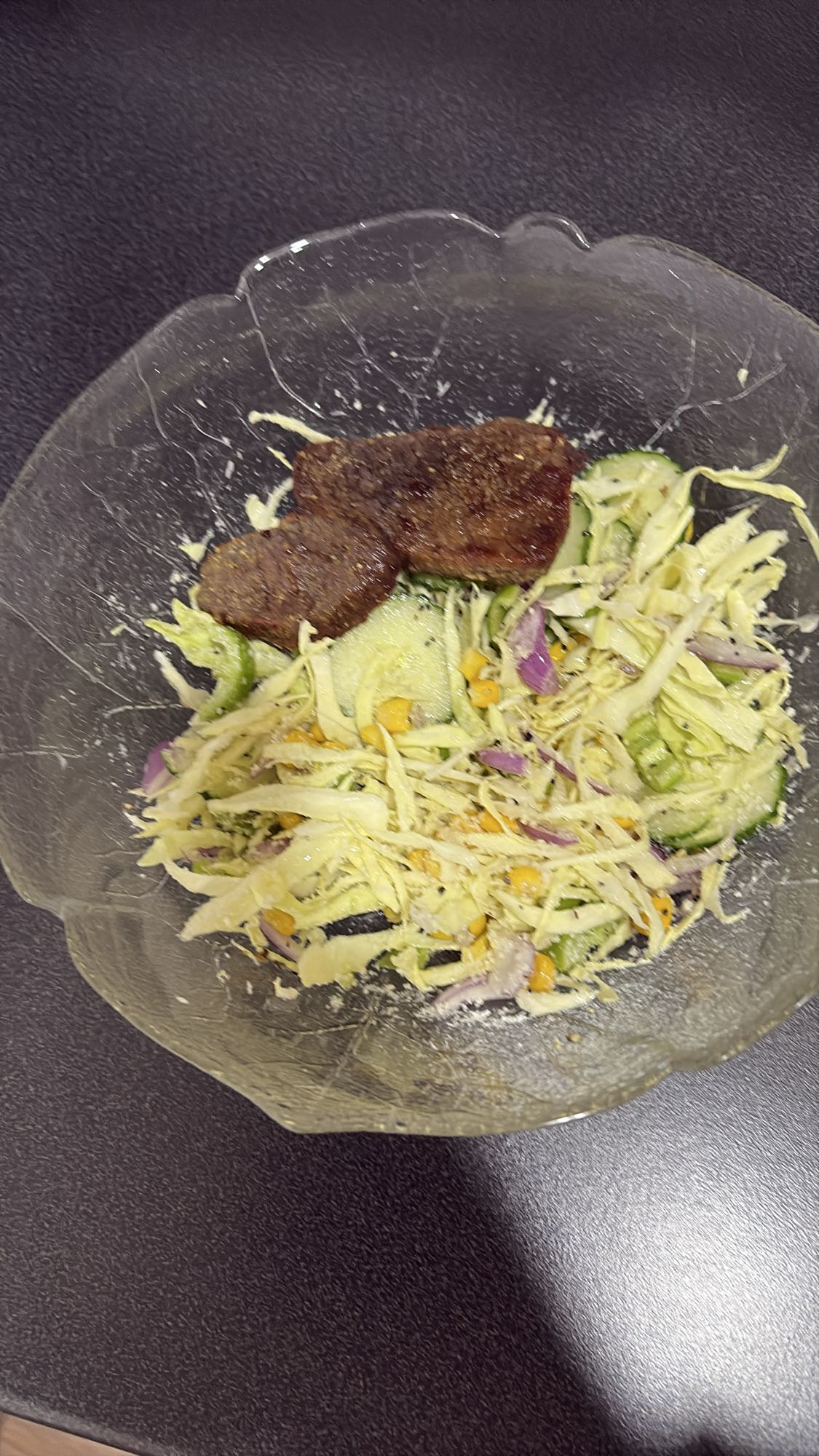 Biffsalat med grønnsaker