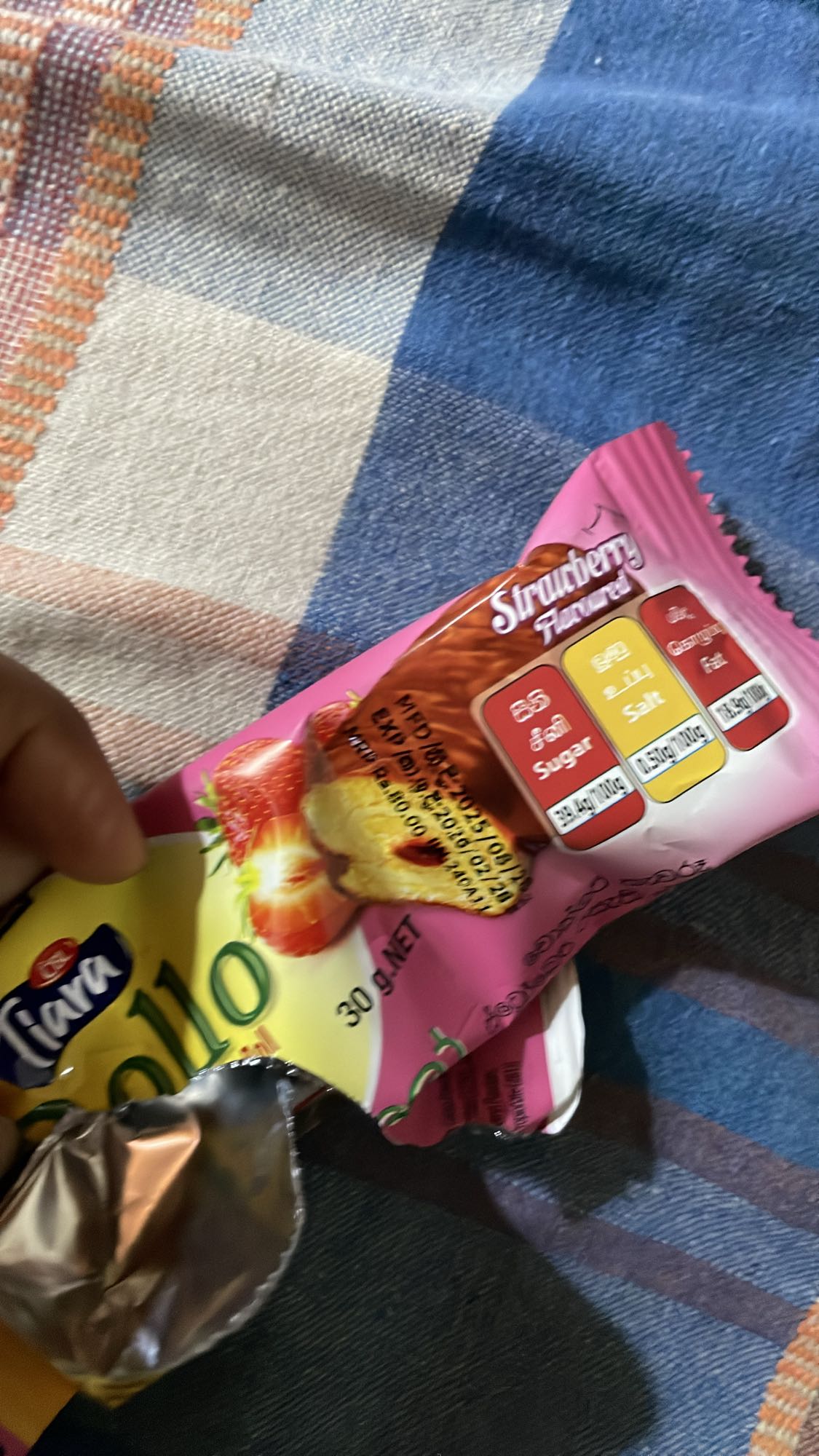 Strawberry cream wafer