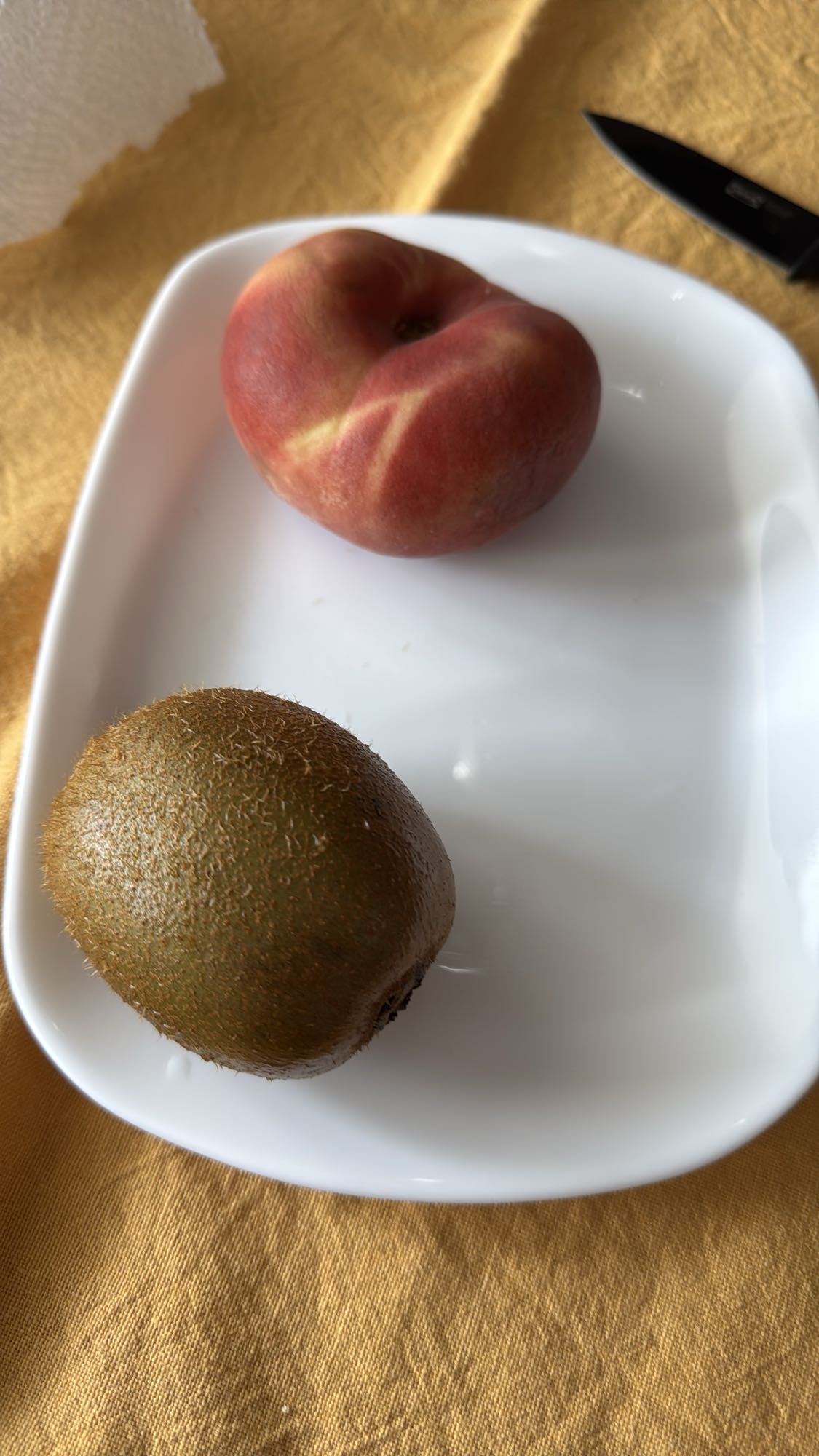 Fruta fresca en plato