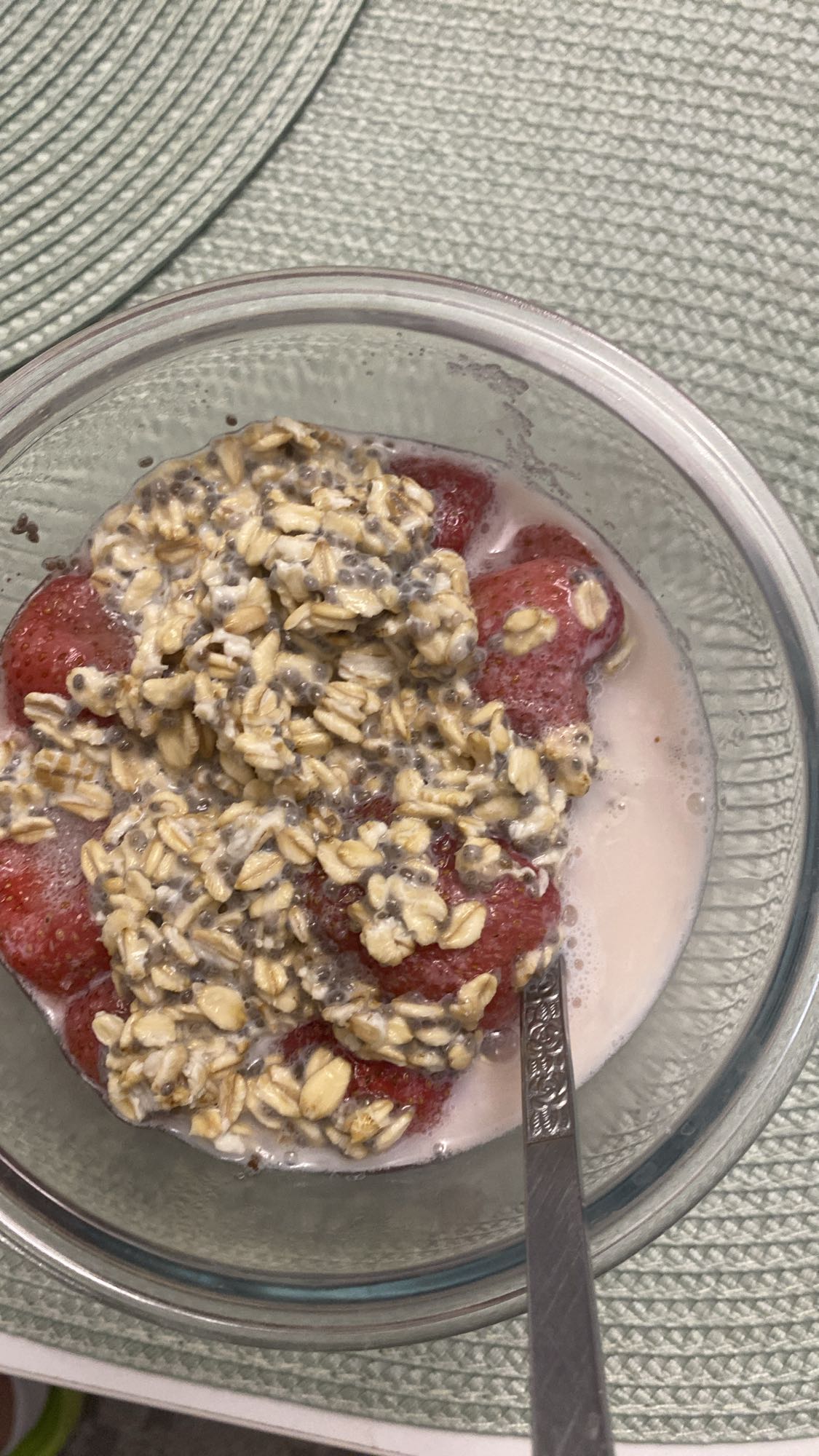 Owsianka z truskawkami