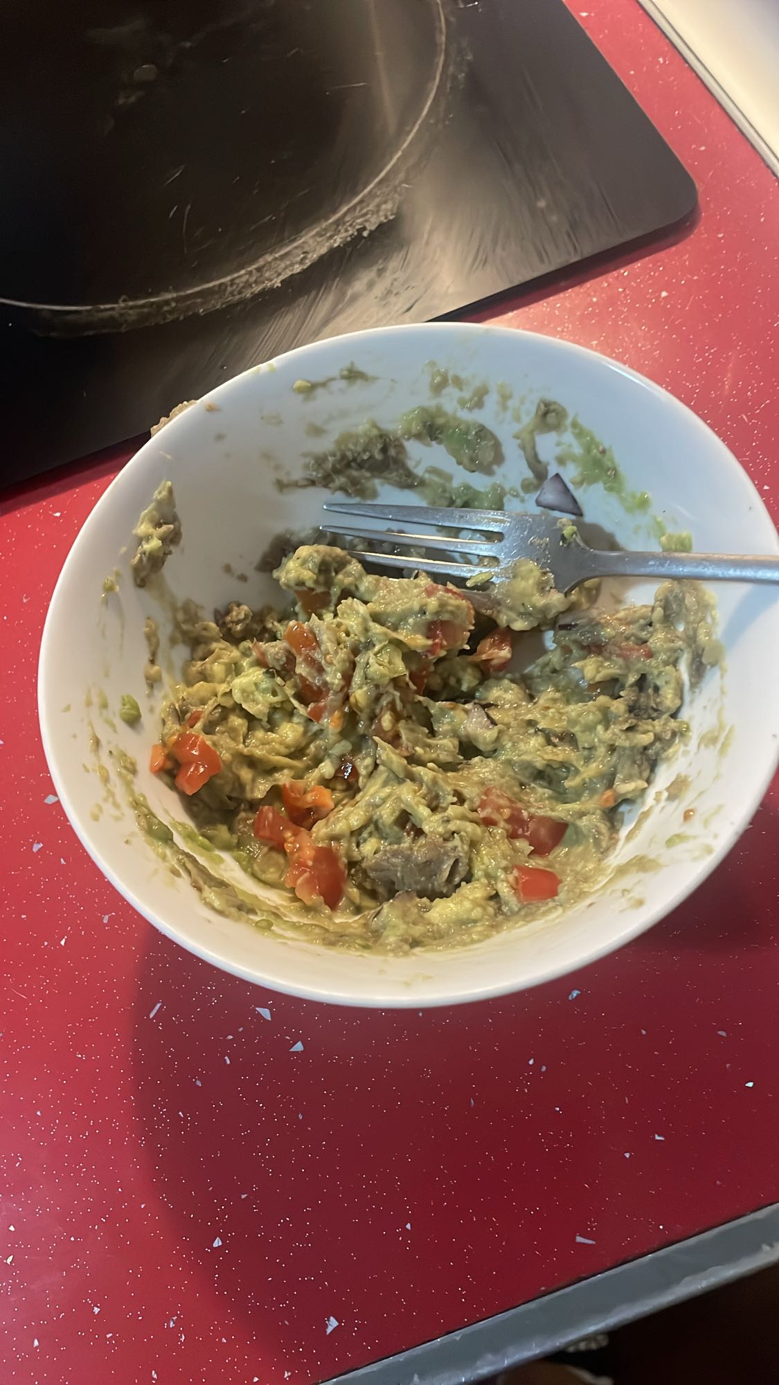 Guacamole con carne y tomate