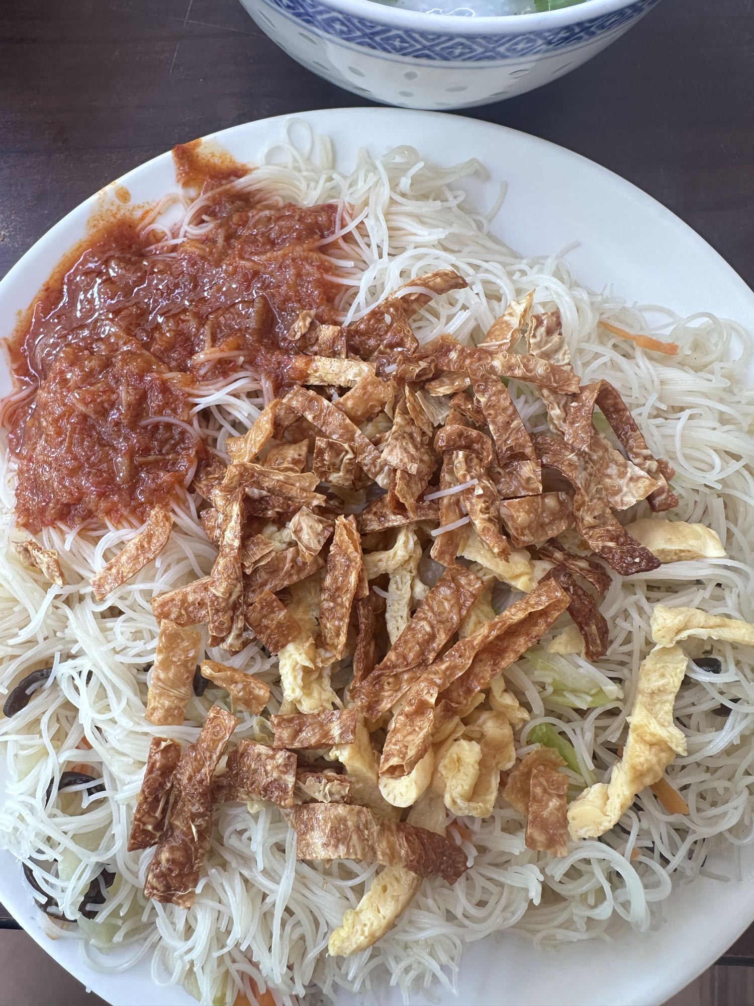 Vermicelli with tofu & egg