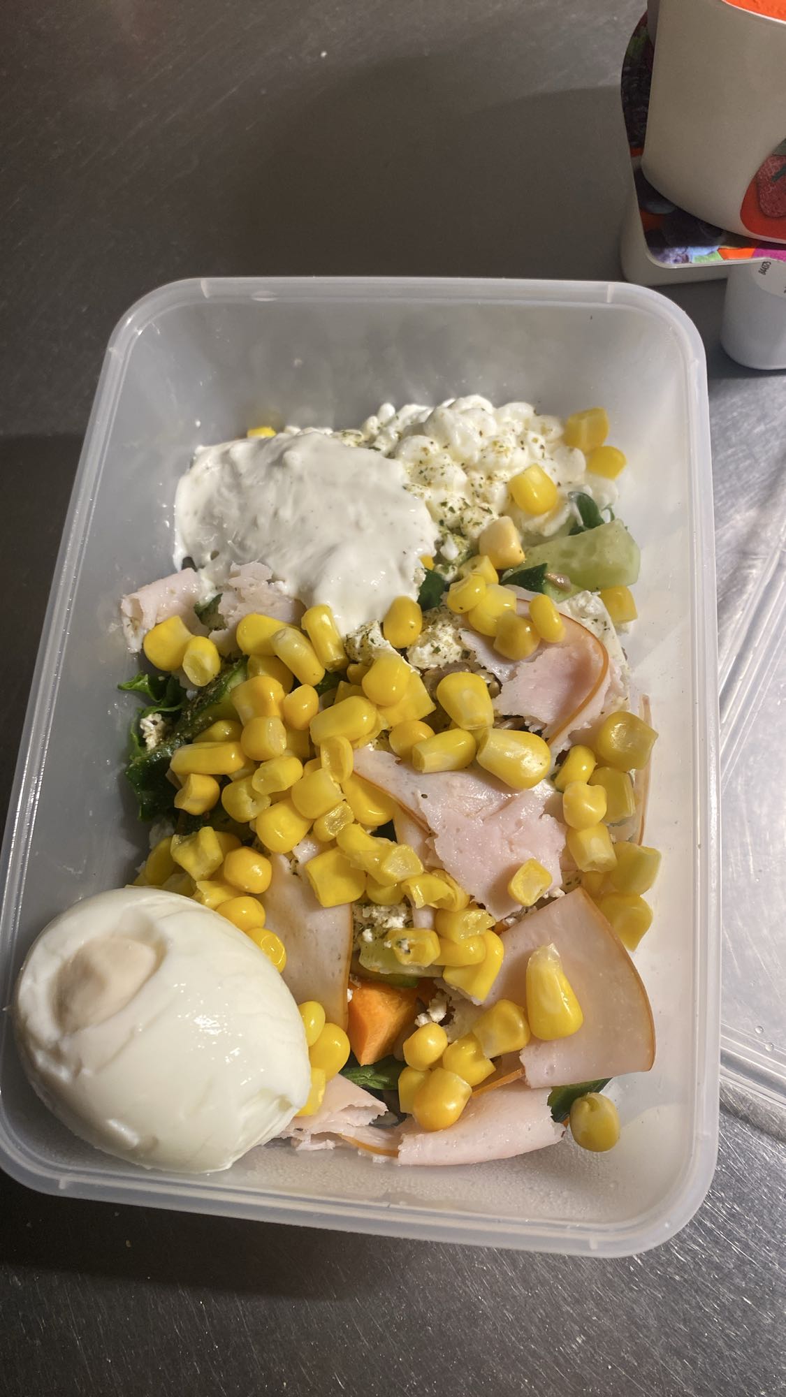 Kall sallad med ägg & kalkon