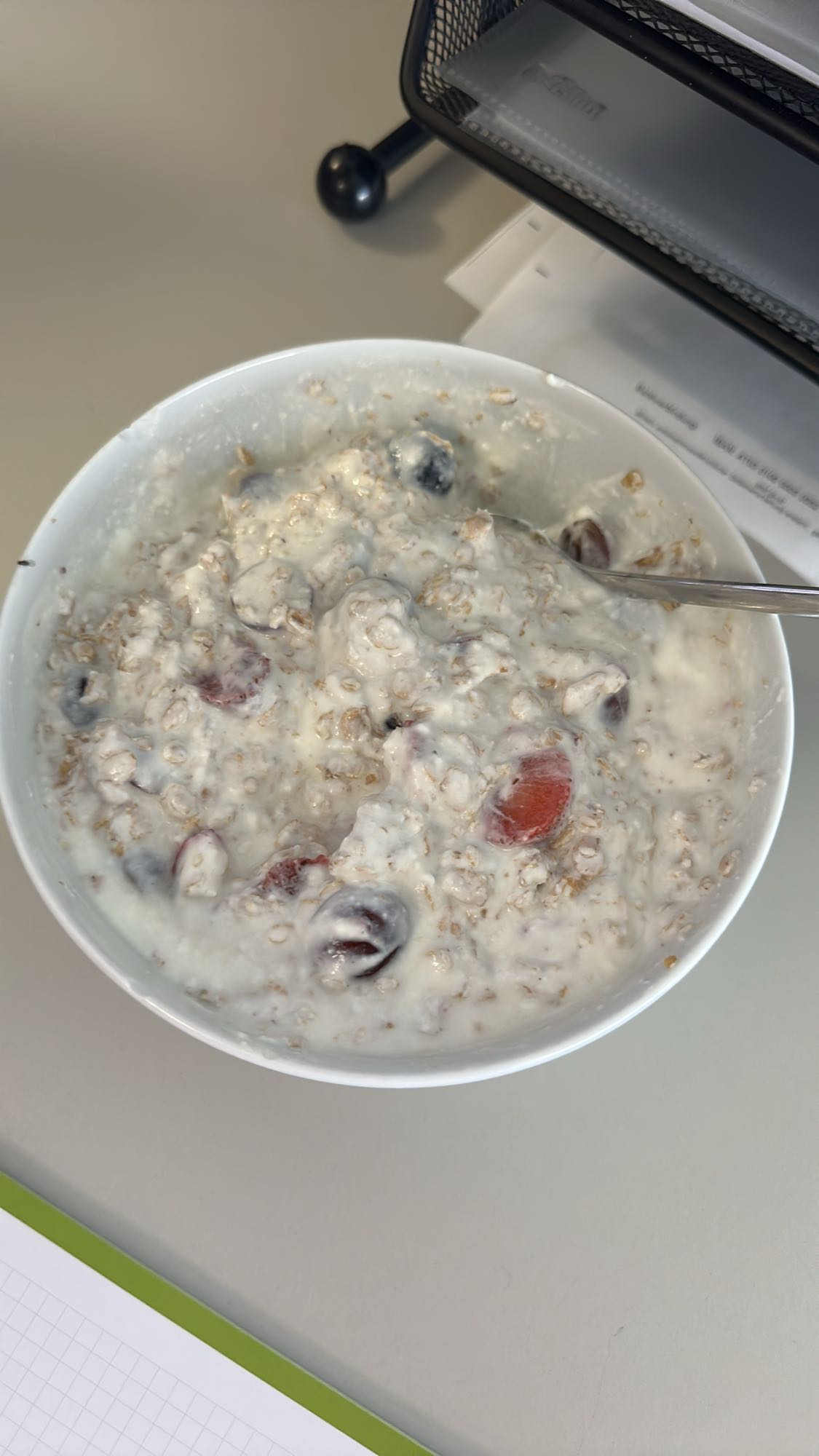 Joghurt Müsli mit Beeren