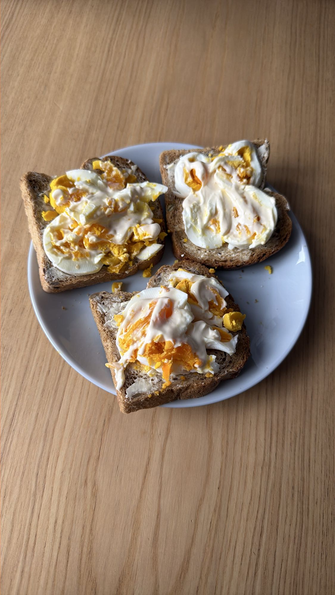 Kanapki z jajkiem i majonezem