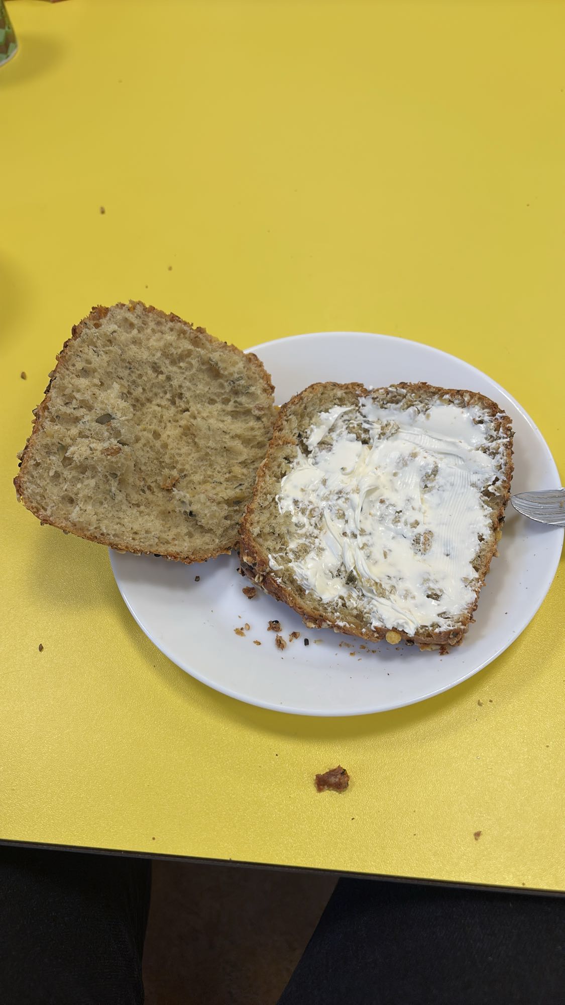 Volkorenbrood met boter