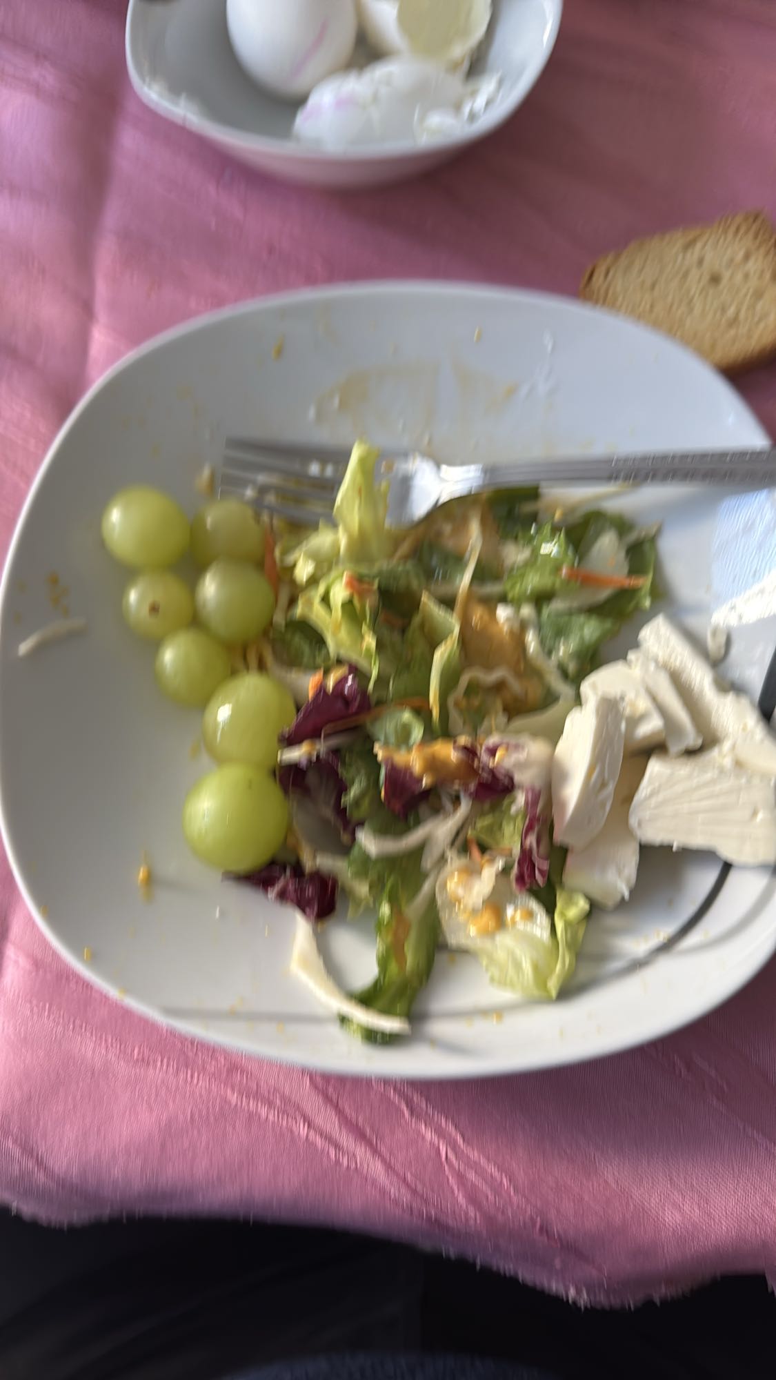 Yumurta ve Salata Tabağı