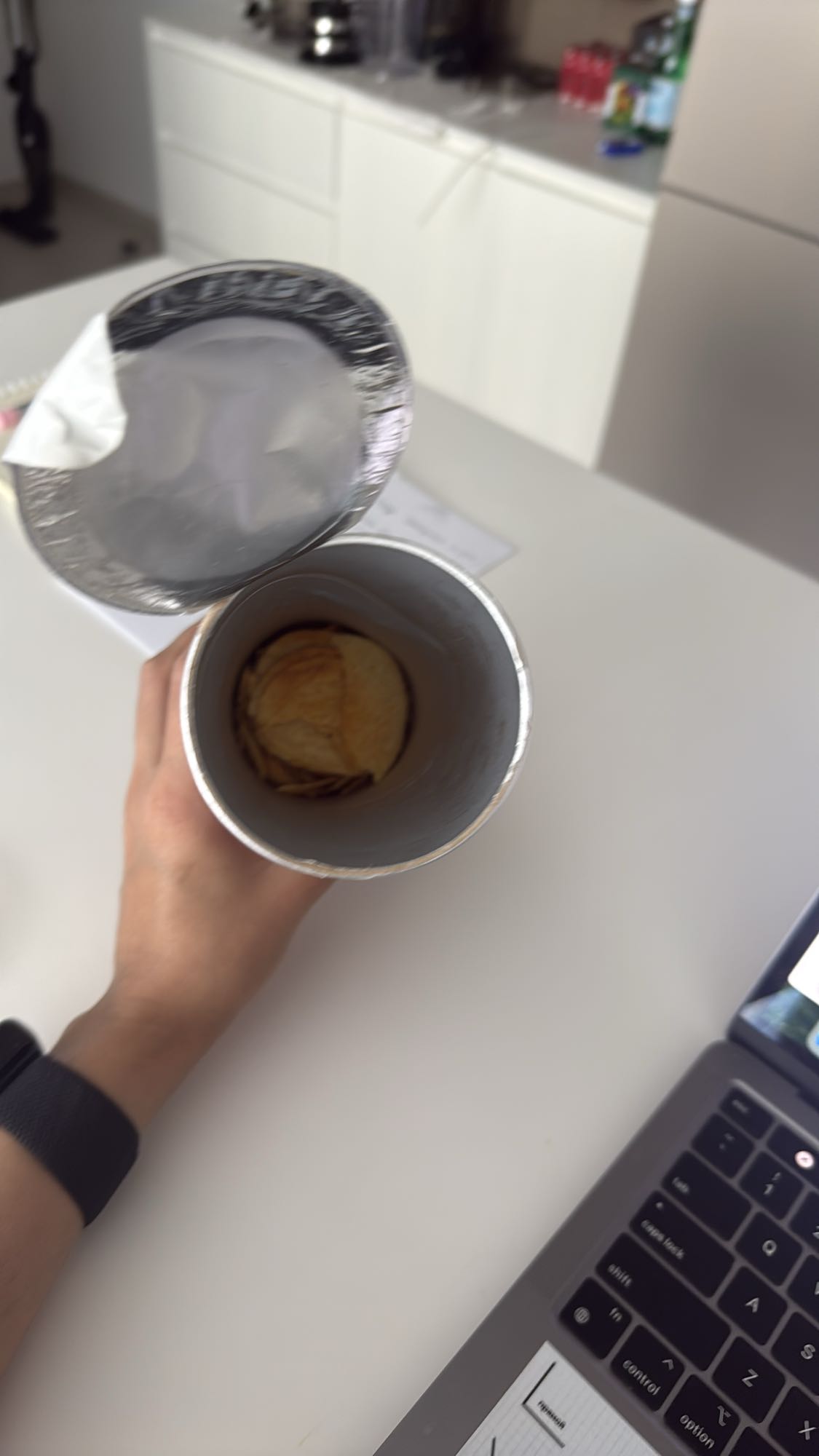 картофельные чипсы