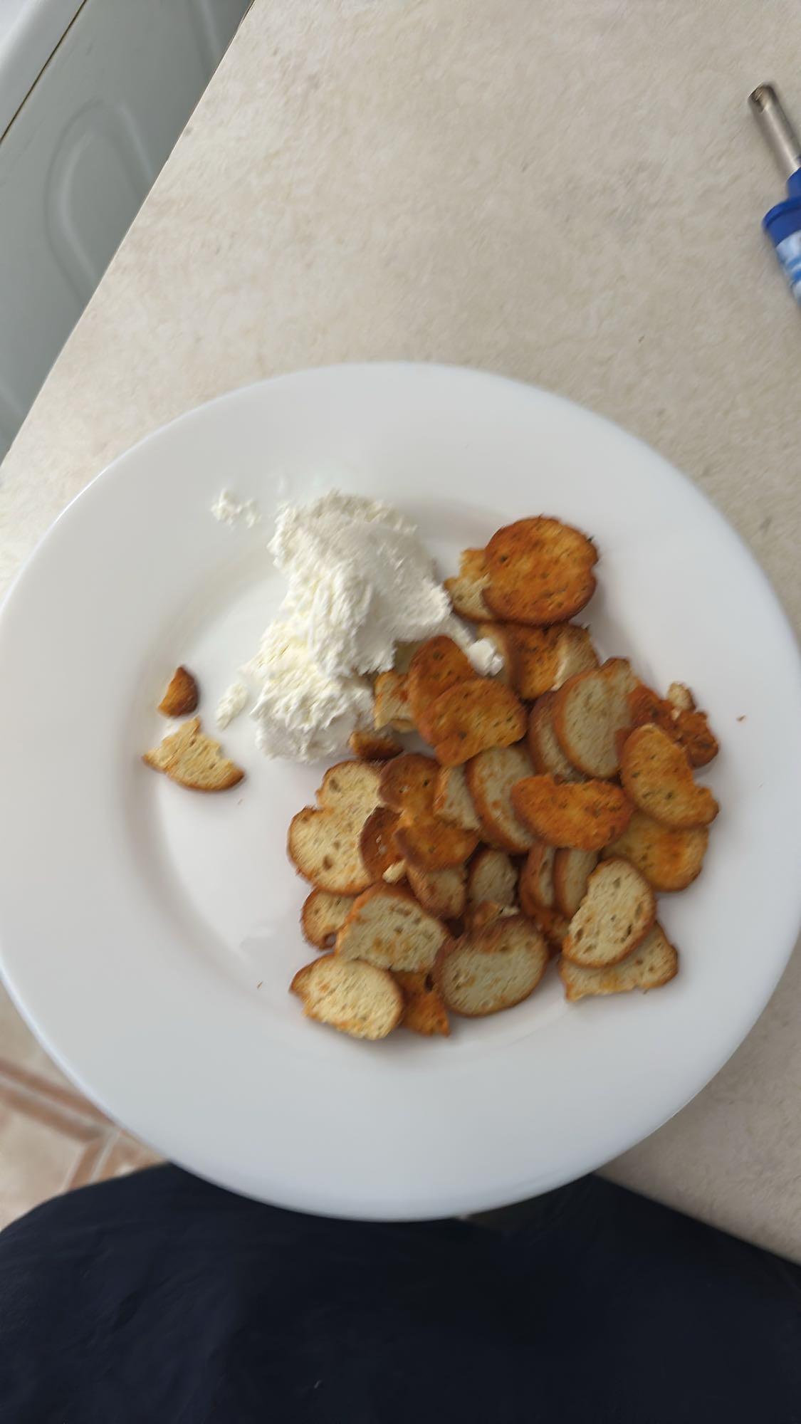 Crackers with cheese