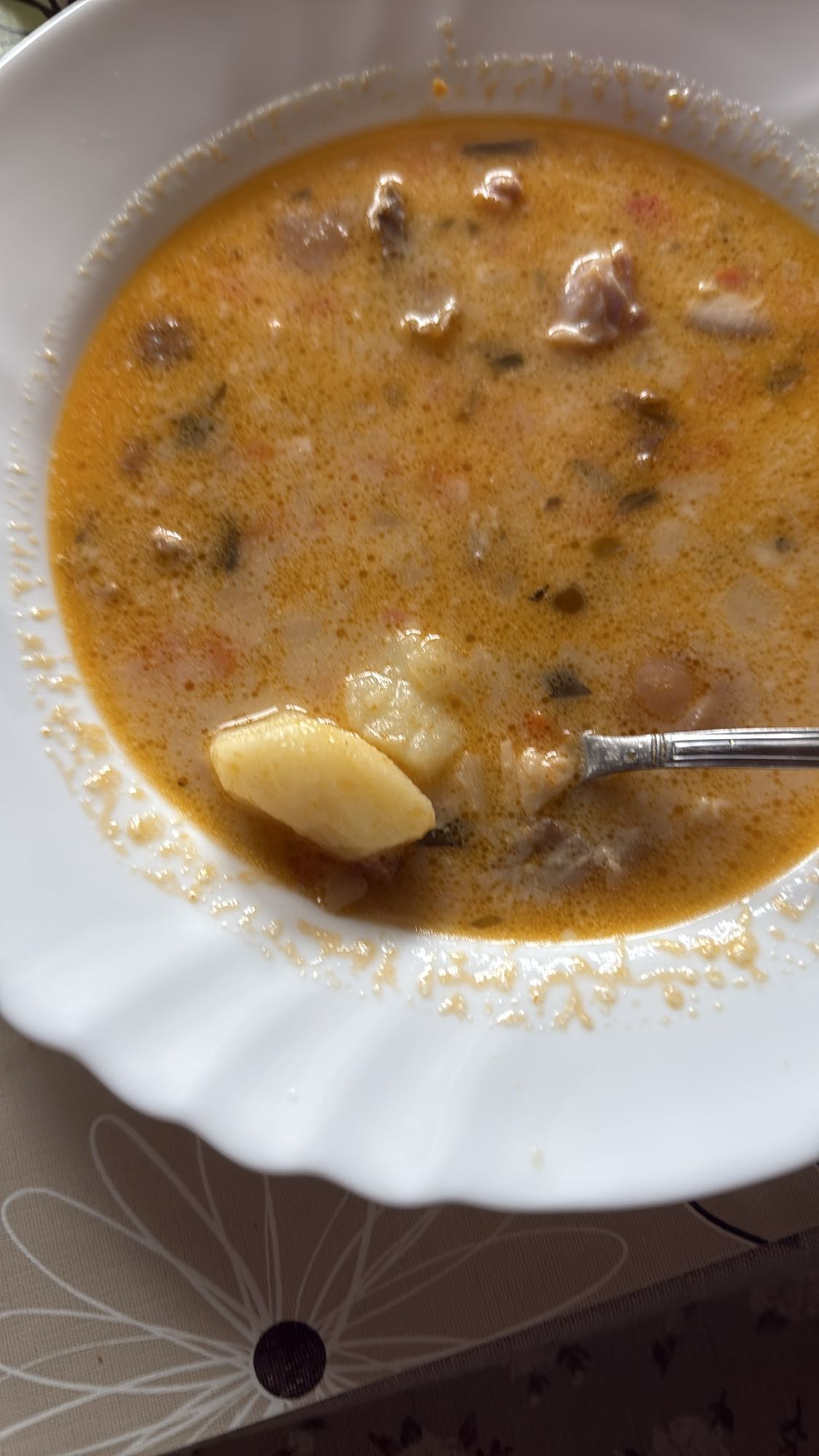 Ciorbă de cartofi cu carne