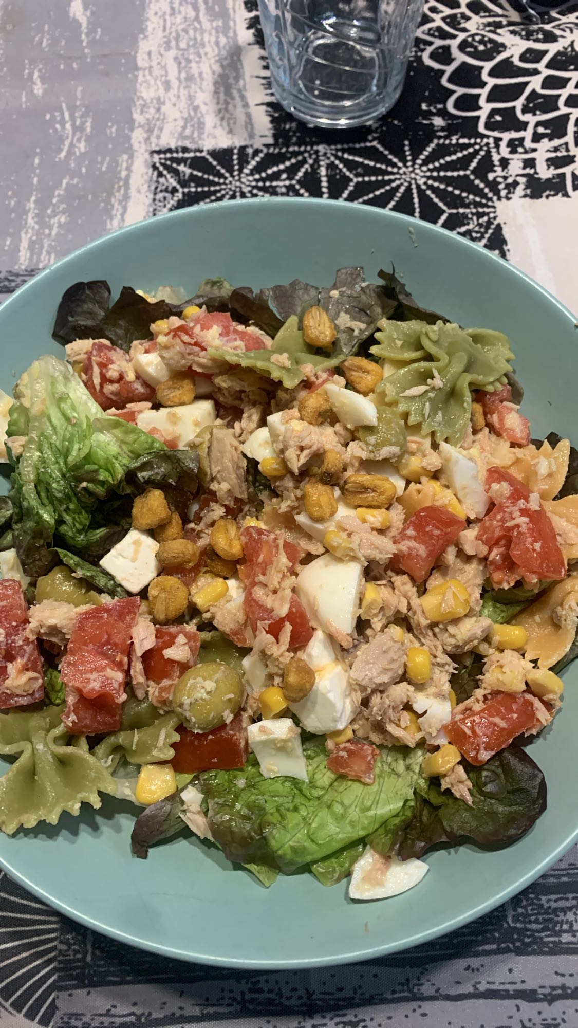 ensalada con atún y pasta