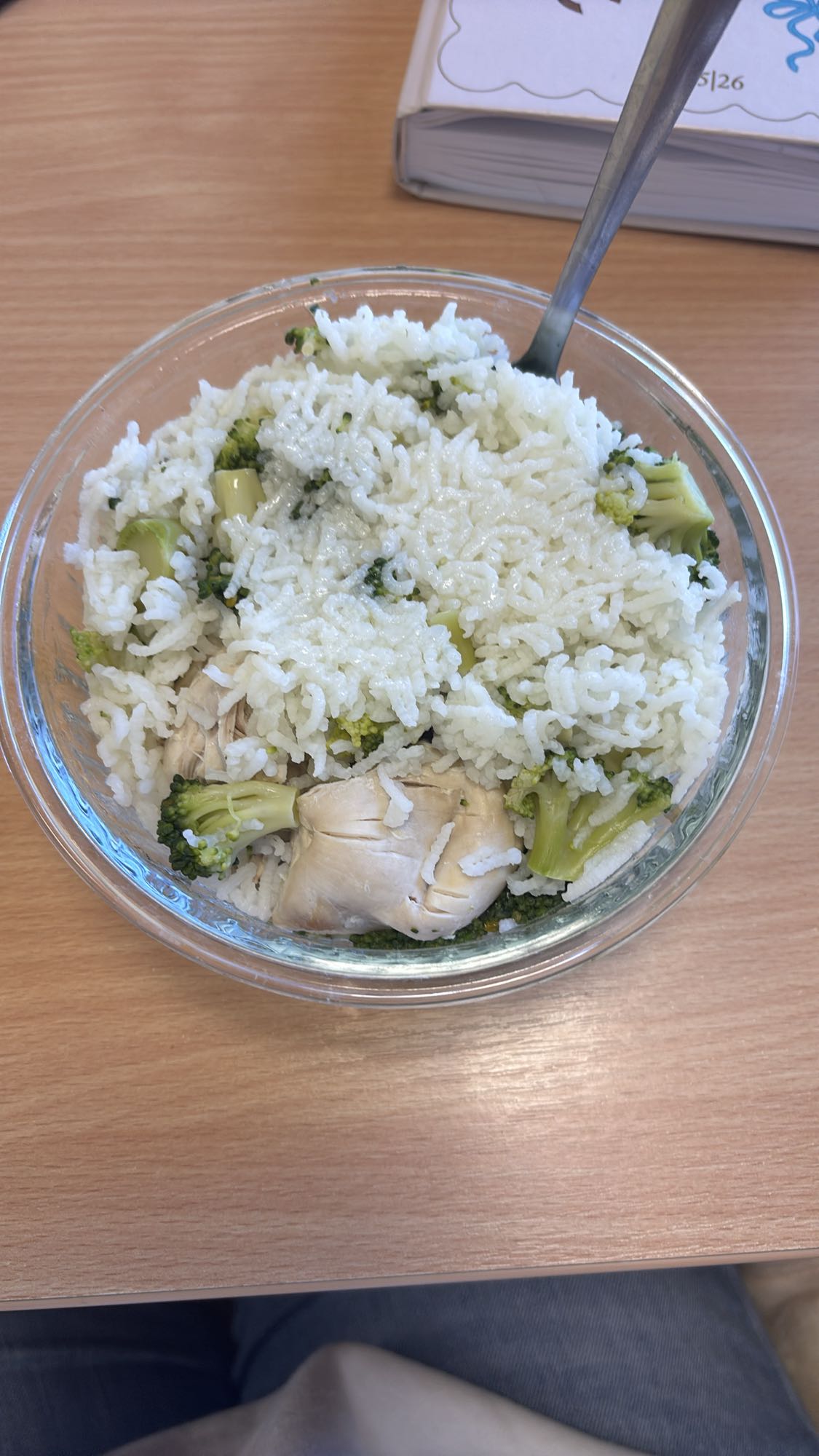 Ryż z kurczakiem i brokułami