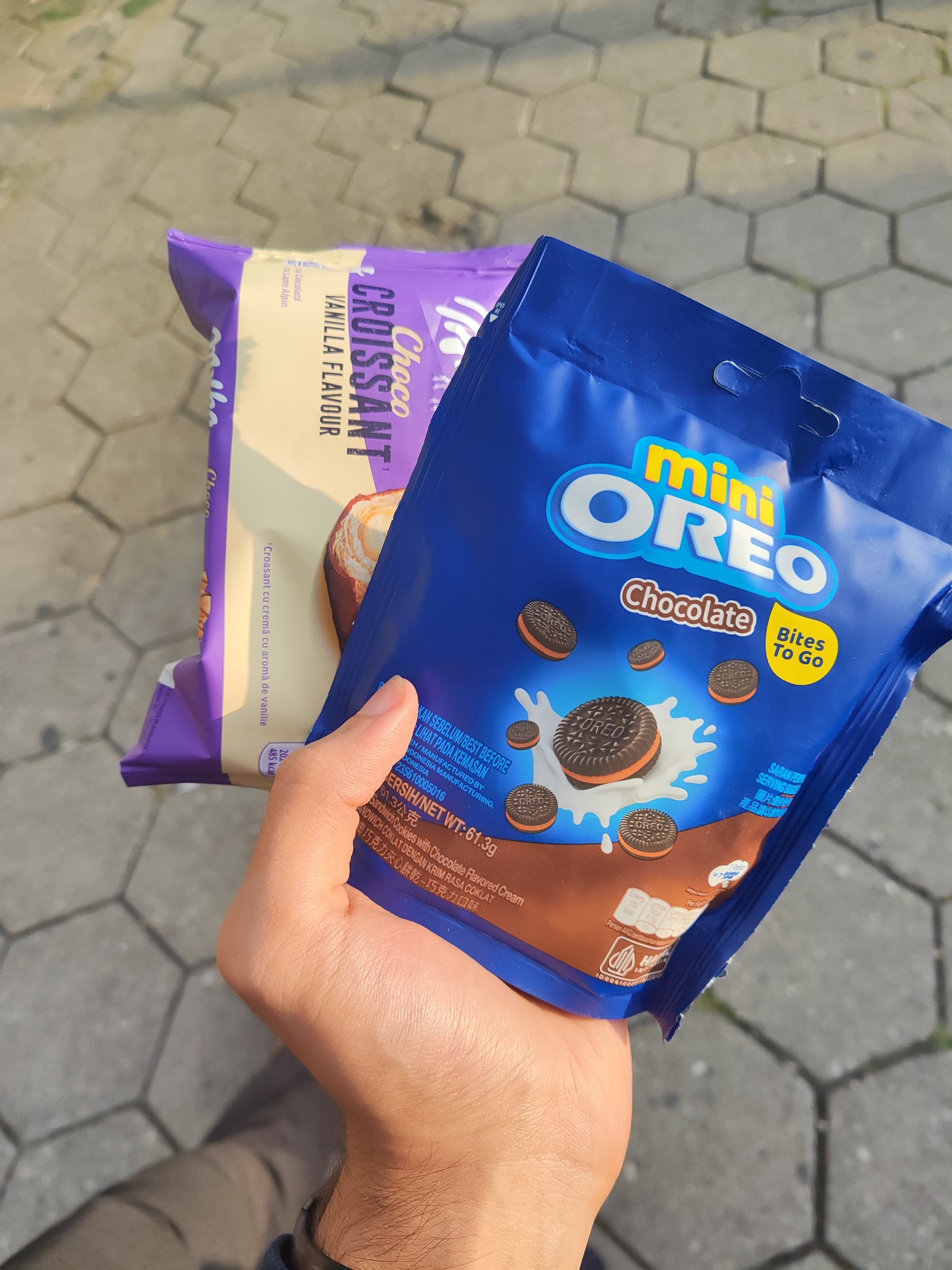 Mini Oreos & Choco Croissant