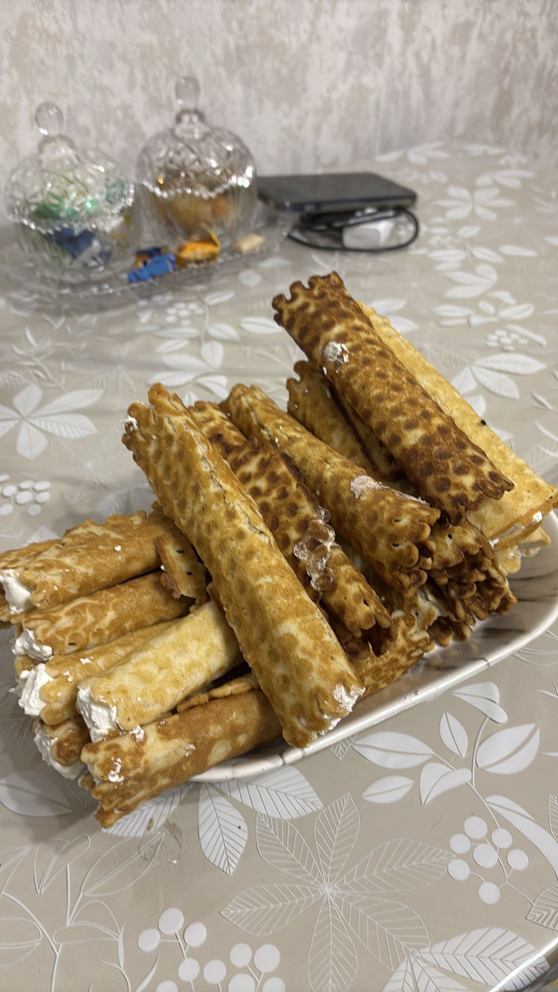 вафельные трубочки с кремом