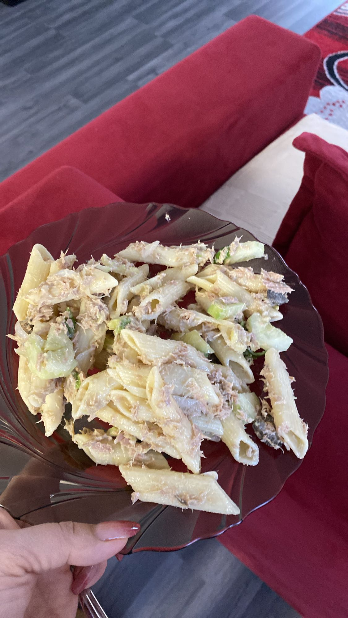 Salată de paste cu ton