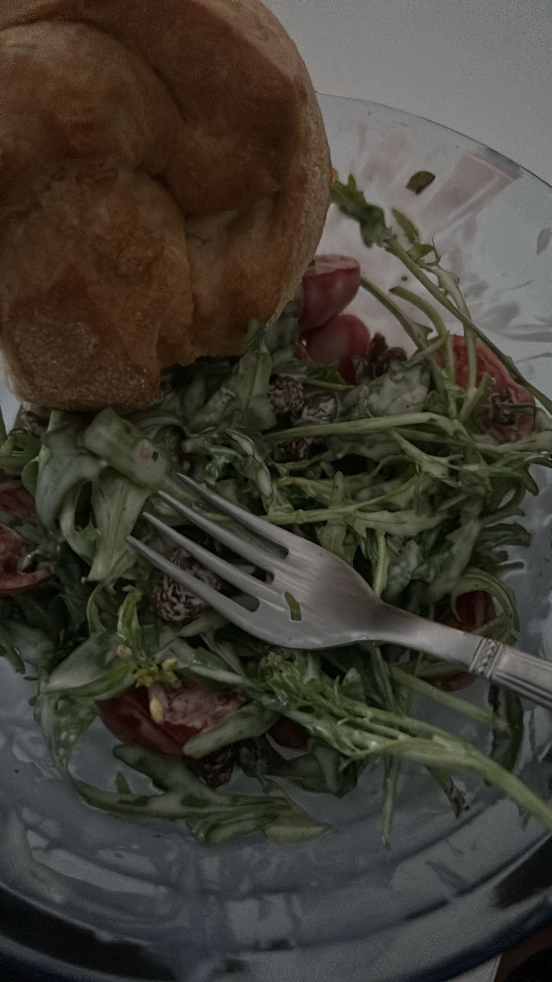 Groene salade met broodje