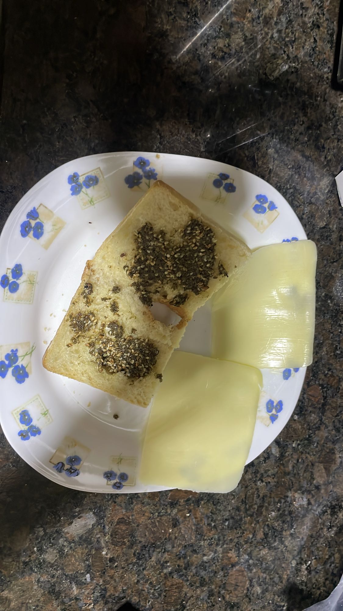 Za'atar bread with cheese
